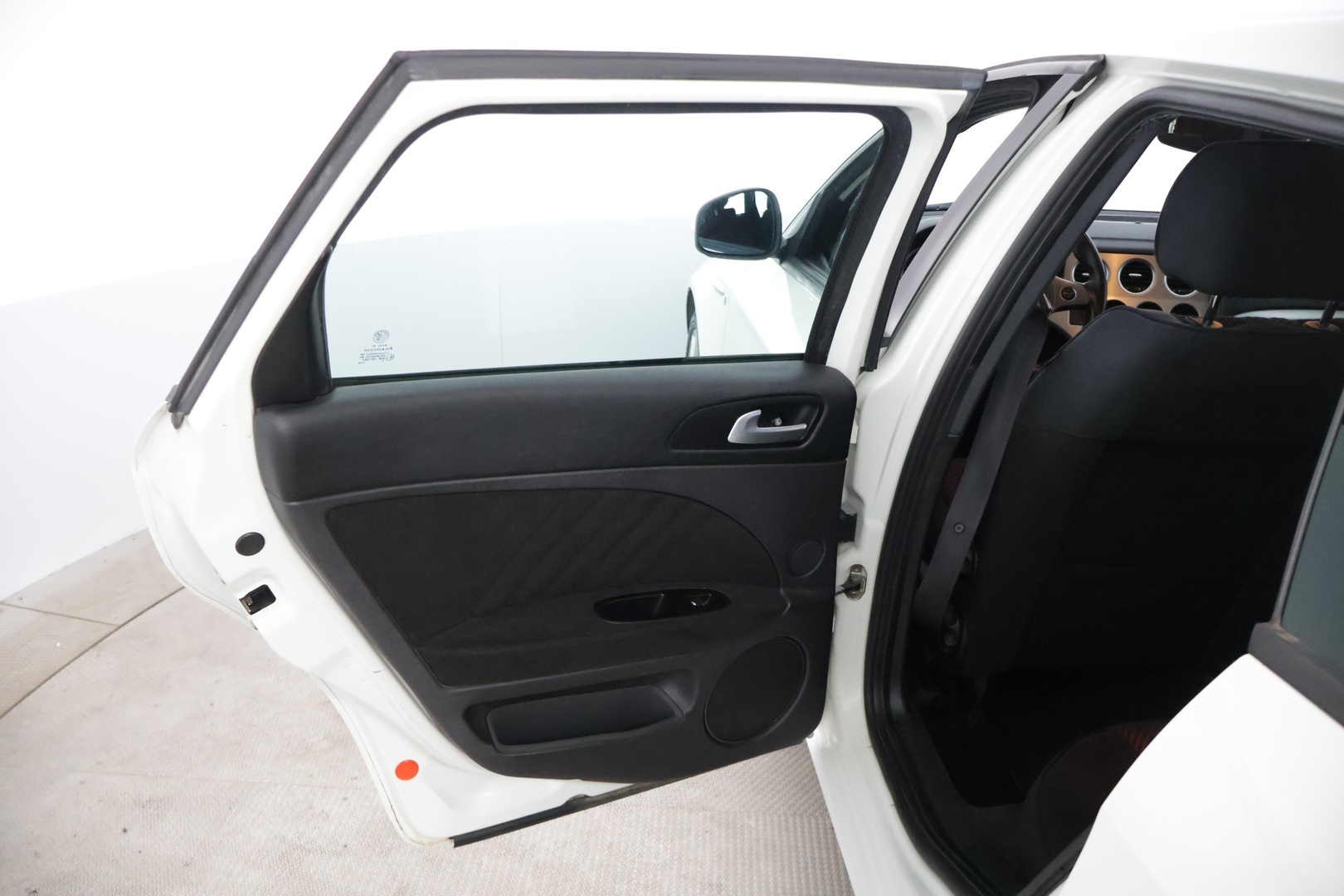 Alfa Romeo 159 2010 Sportwagon 1750 TBi 200hv  YritysOutlet - Myydään vain yrityksille / Suomiauto / Vetokoukku / Bose / Vakkari * - *Turbo vaihdettu 200tkm / 2x renkaat / Kytkin&vauhtipyörä vaihdettu 195tkm / Yllättävän siisti!*