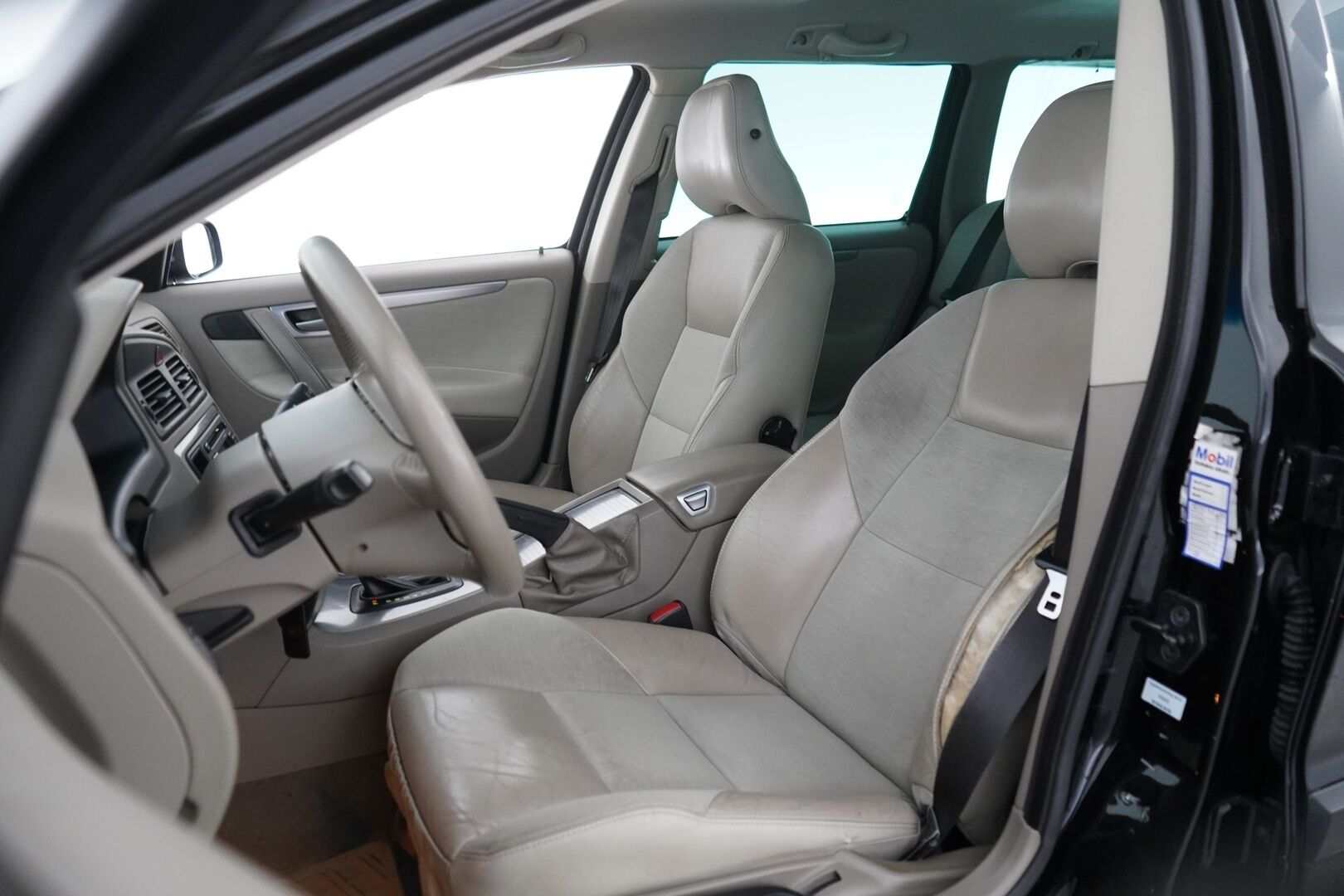 Volvo V70 2004 V70 Farmari  MYYDÄÄN HUUTOKAUPAT.COM  *Lohkolämmitin / Koukku / Vakkari* - TÄMÄ UPEA VOLVO MYYDÄÄN HUUTOKAUPAT.COM