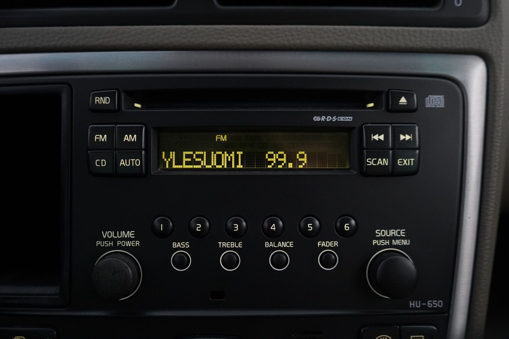 Volvo V70 2004 V70 Farmari  MYYDÄÄN HUUTOKAUPAT.COM  *Lohkolämmitin / Koukku / Vakkari* - TÄMÄ UPEA VOLVO MYYDÄÄN HUUTOKAUPAT.COM