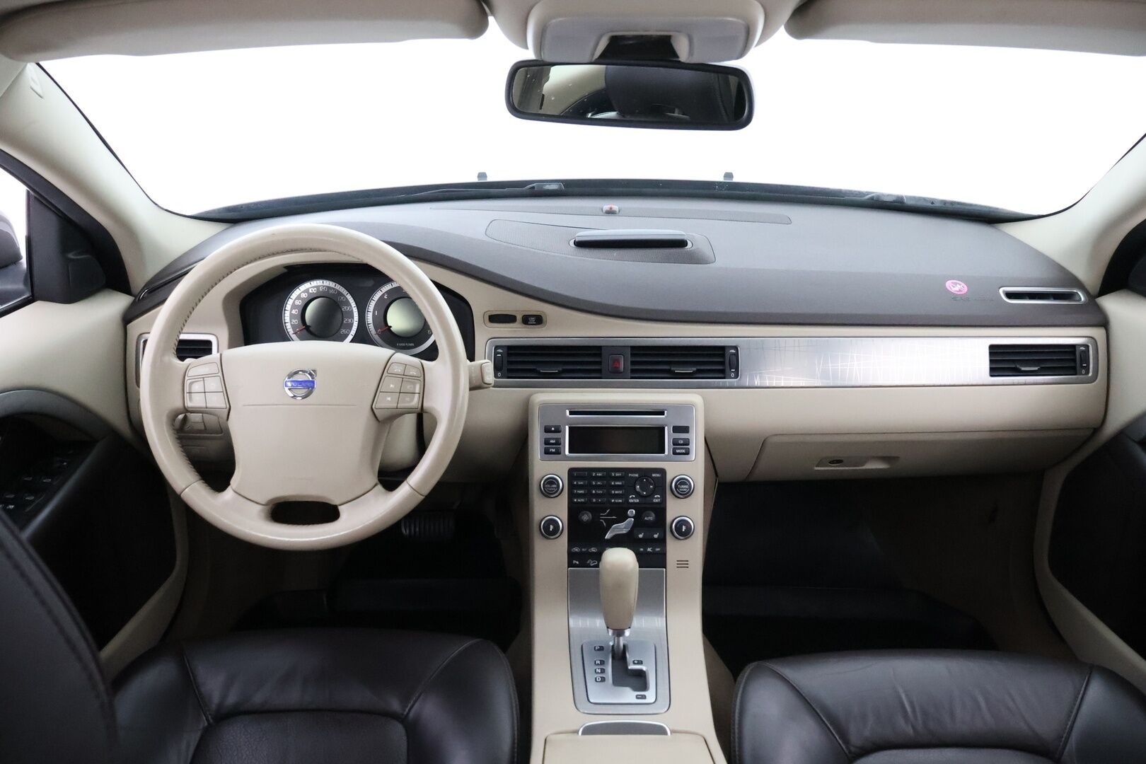 Volvo XC70 2009 D5 AWD Summum aut - Webasto / Nahkasisusta / Muistipenkki / Vetokoukku / Navi / Sähköluukku / Vakkari / Hyvät varusteet!