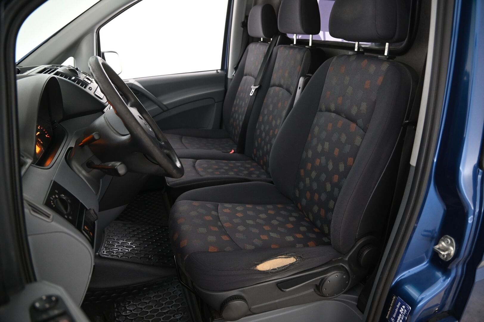 Mercedes-Benz Vito 2011 115CDI -2,94/32K normaali A1 Aut. - Siisti korinen | 2x alut | Webasto | Juuri leimattu | Lisävalot
