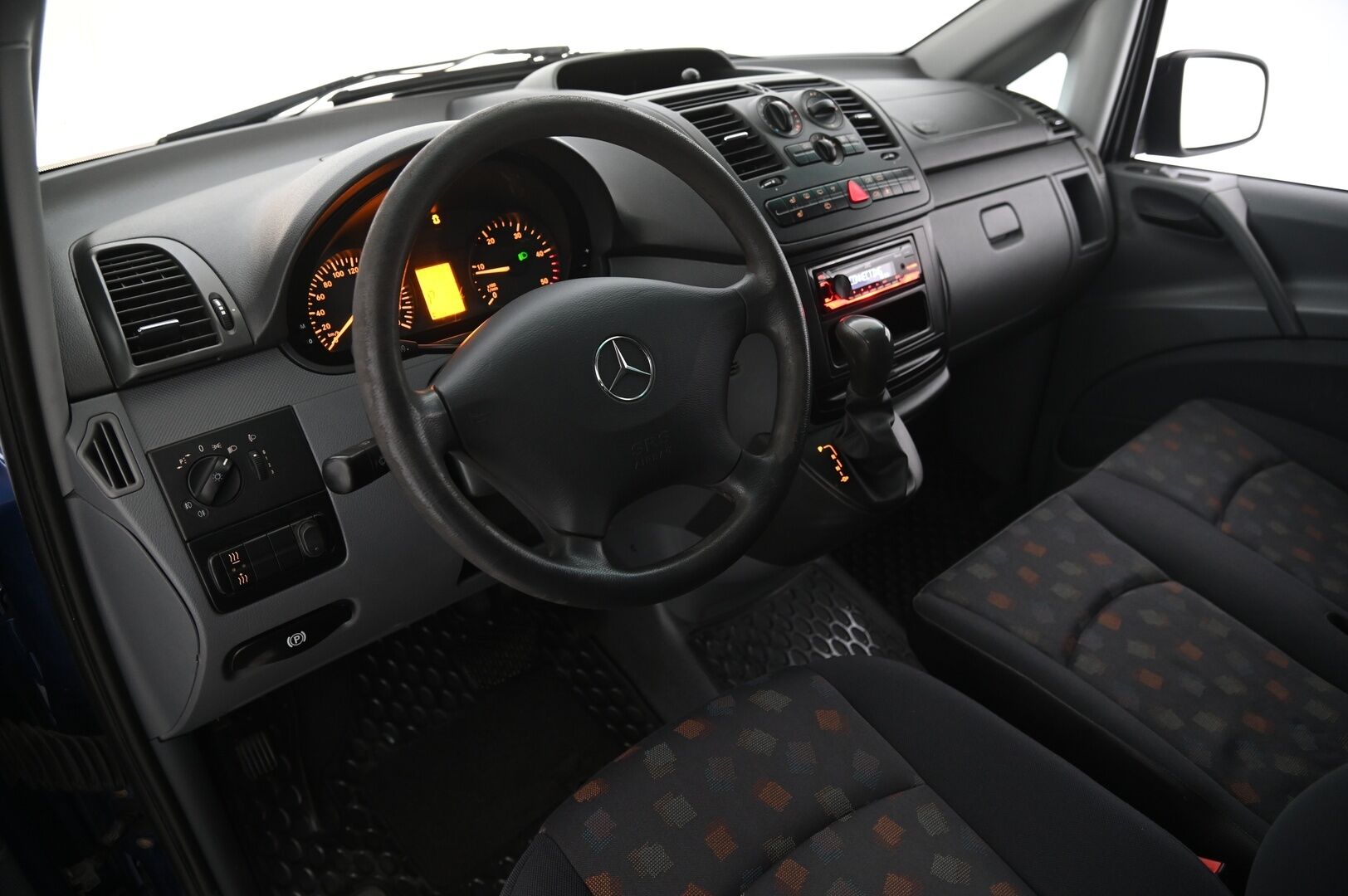 Mercedes-Benz Vito 2010 115CDI -2,94/32K normaali A1 Aut. - Siisti korinen / 2x alut / Webasto / Juuri leimattu / Lisävalot