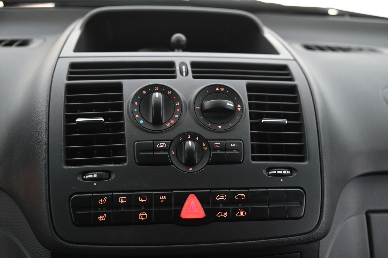 Mercedes-Benz Vito 2010 115CDI -2,94/32K normaali A1 Aut. - Siisti korinen / 2x alut / Webasto / Juuri leimattu / Lisävalot
