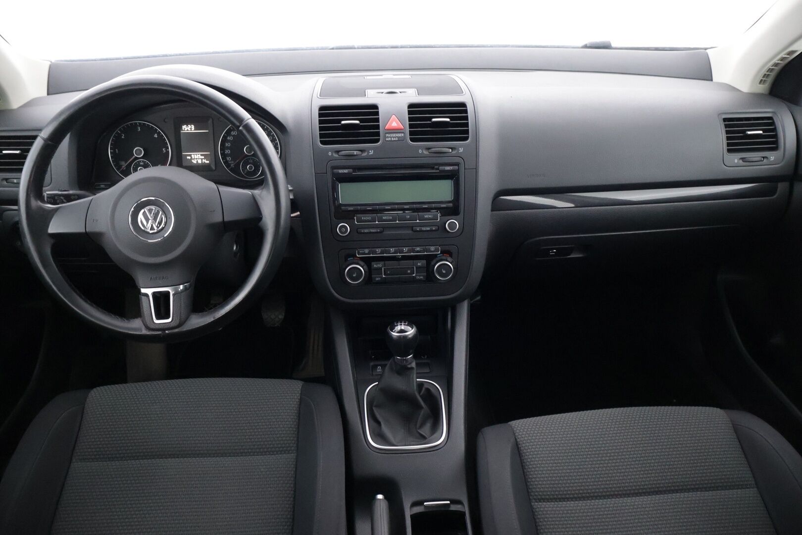 Volkswagen Jetta 2010 Comfortline 1,6 TDI 77 kW (105 hv) YritysOutlet - Myydään vain yrityksille - | Hiljattain leimattu! | Hyvin huollettu! |