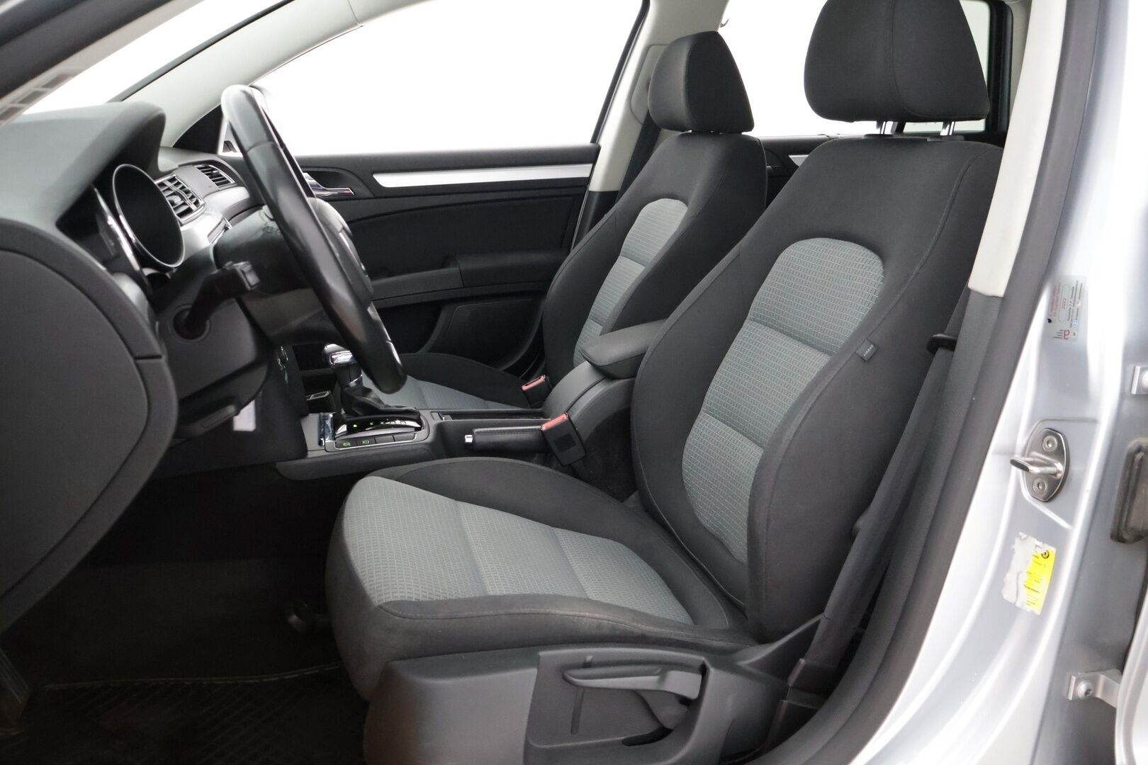 Skoda Superb 2011 Combi 1,8 TSI Ambition DSG Autom */ Lohko / Xenon / Suomiauto / Vakkari /*