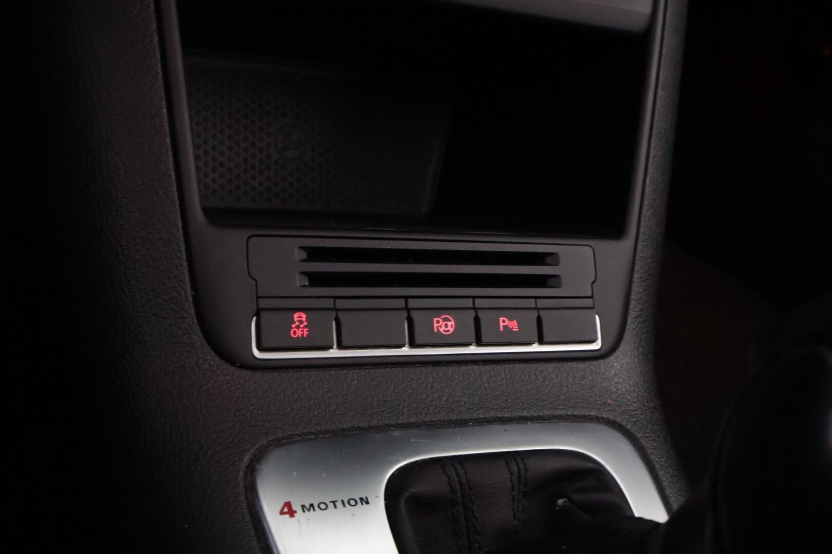 Volkswagen Tiguan 2011 Sport & Style 2,0 TDI 103 kW (140 hv) 4MOTION DSG-automaatti MYYDÄÄN HUUTOKAUPAT.COM! - MYYDÄÄN HUUTOKAUPAT.COM!