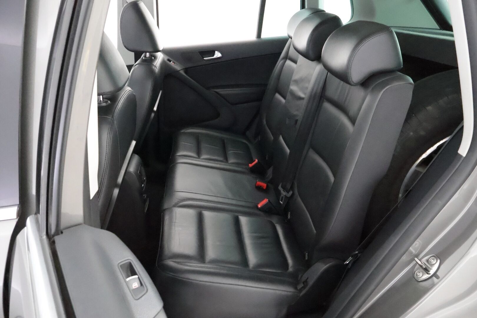 Volkswagen Tiguan 2011 Sport & Style 2,0 TDI 103 kW (140 hv) 4MOTION DSG-automaatti MYYDÄÄN HUUTOKAUPAT.COM! - MYYDÄÄN HUUTOKAUPAT.COM!