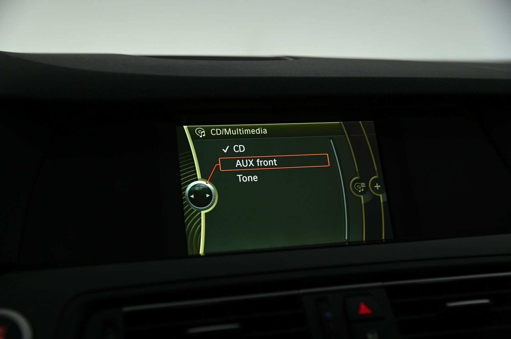 BMW 520 2010 F10 Sedan Business *Myydään Huutokaupat.com*