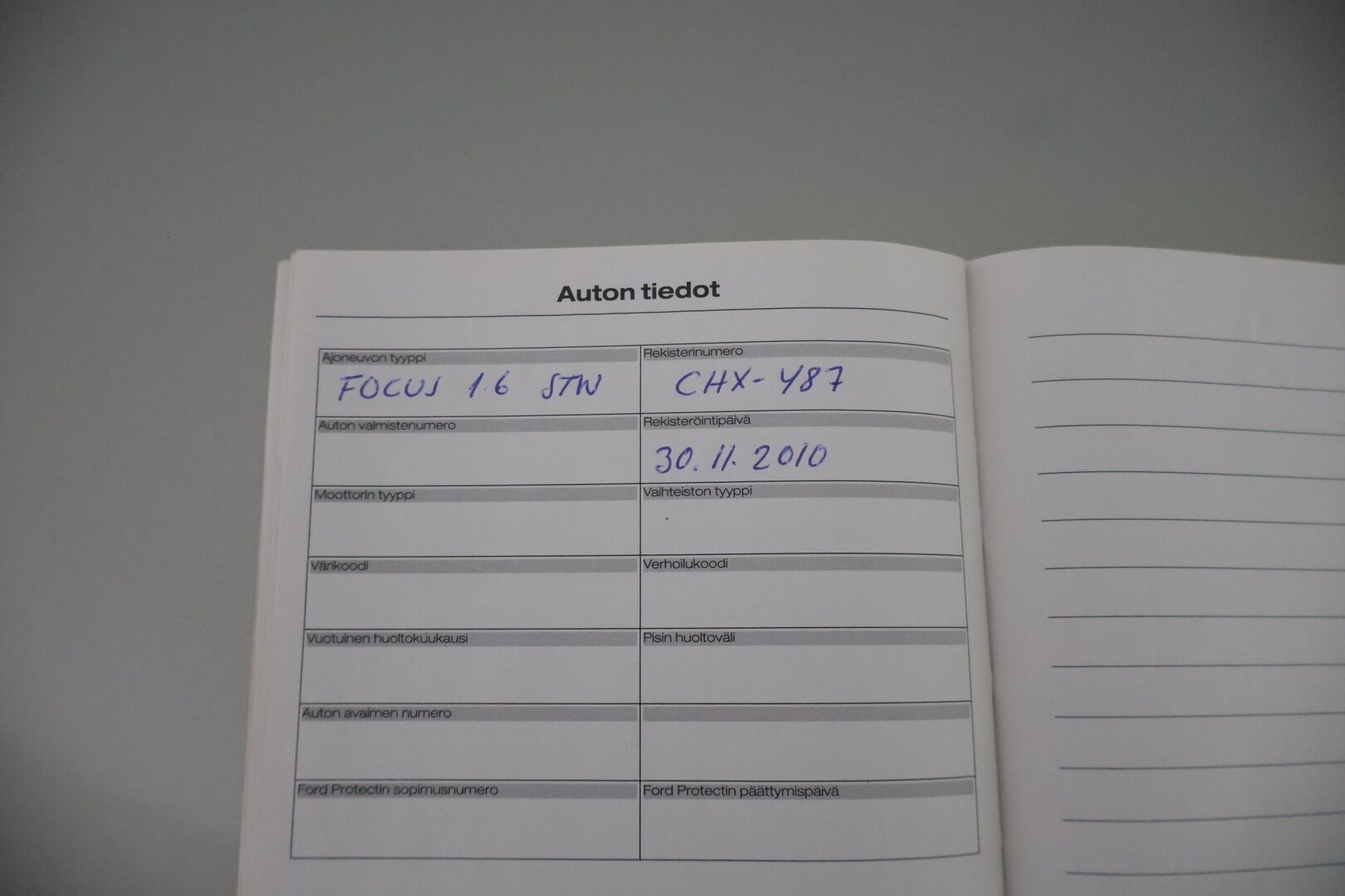 Ford Focus 2011 1,6 100 hv Trend Design M5 Wagon * Vakkari / Kahdet renkaat / Ilmastointi /  Thule Telineet * - Suomi-auto vankalla huoltohistorialla. Jakopää tehty. - HULLUT VÄLIPÄIVÄT KORKOTARJOUS 2,49%