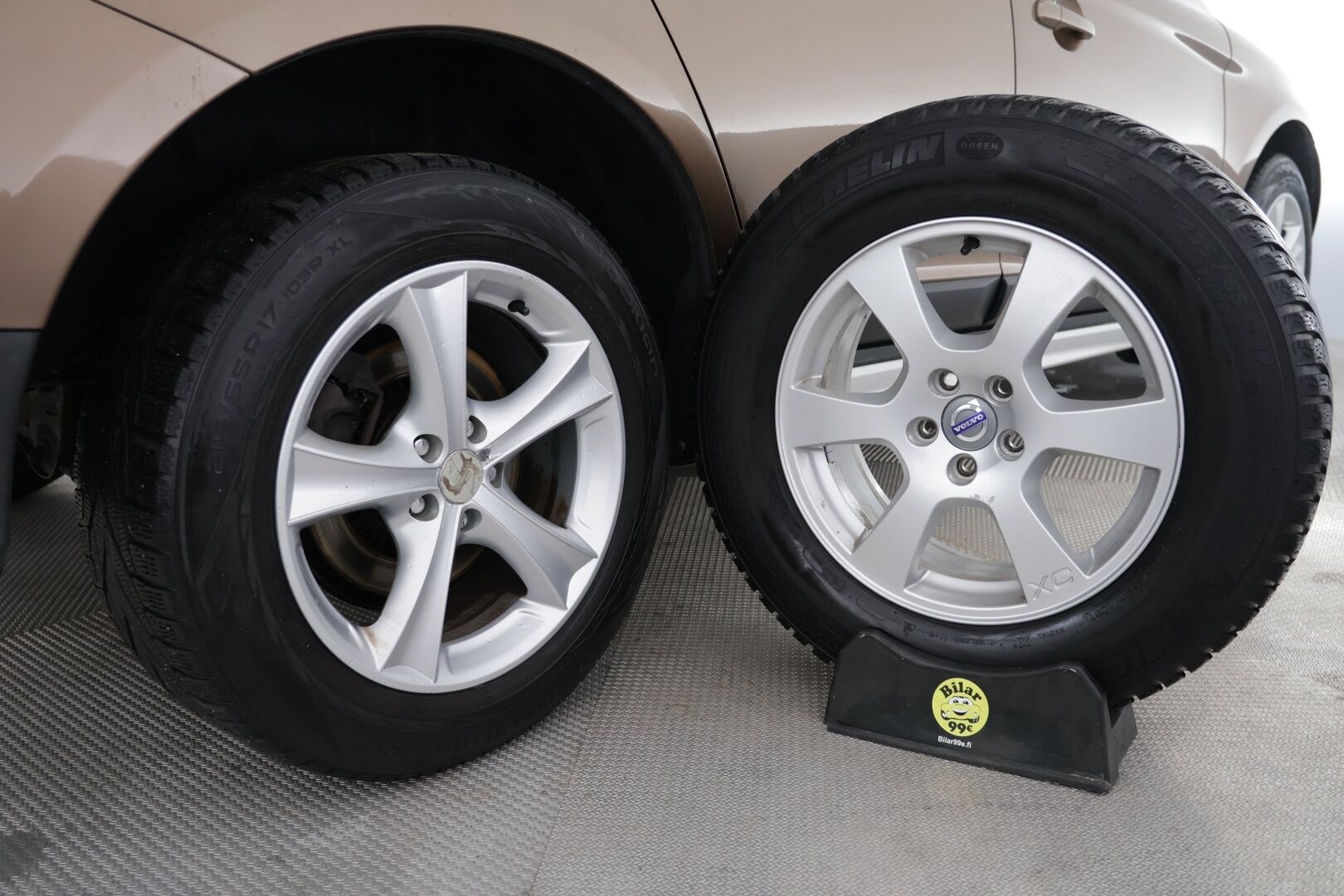 Volvo XC60 2011 D3 Summum aut - | Koukku! | Webasto! | Summum! | Kerma Nahat! | Tästä Vimosenpäälle Summum varusteltu xc 60 seuraavalle omistajalle! | 