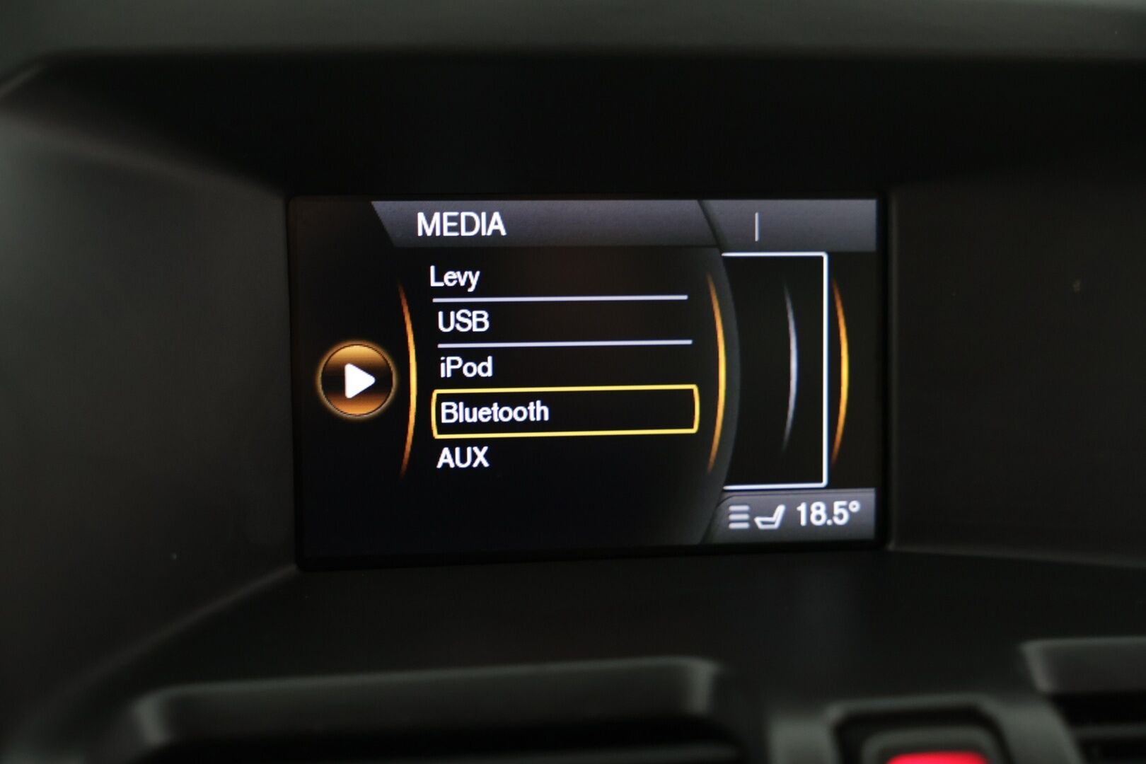Volvo XC60 2011 D3 Summum aut - | Koukku! | Webasto! | Summum! | Kerma Nahat! | Tästä Vimosenpäälle Summum varusteltu xc 60 seuraavalle omistajalle! | 