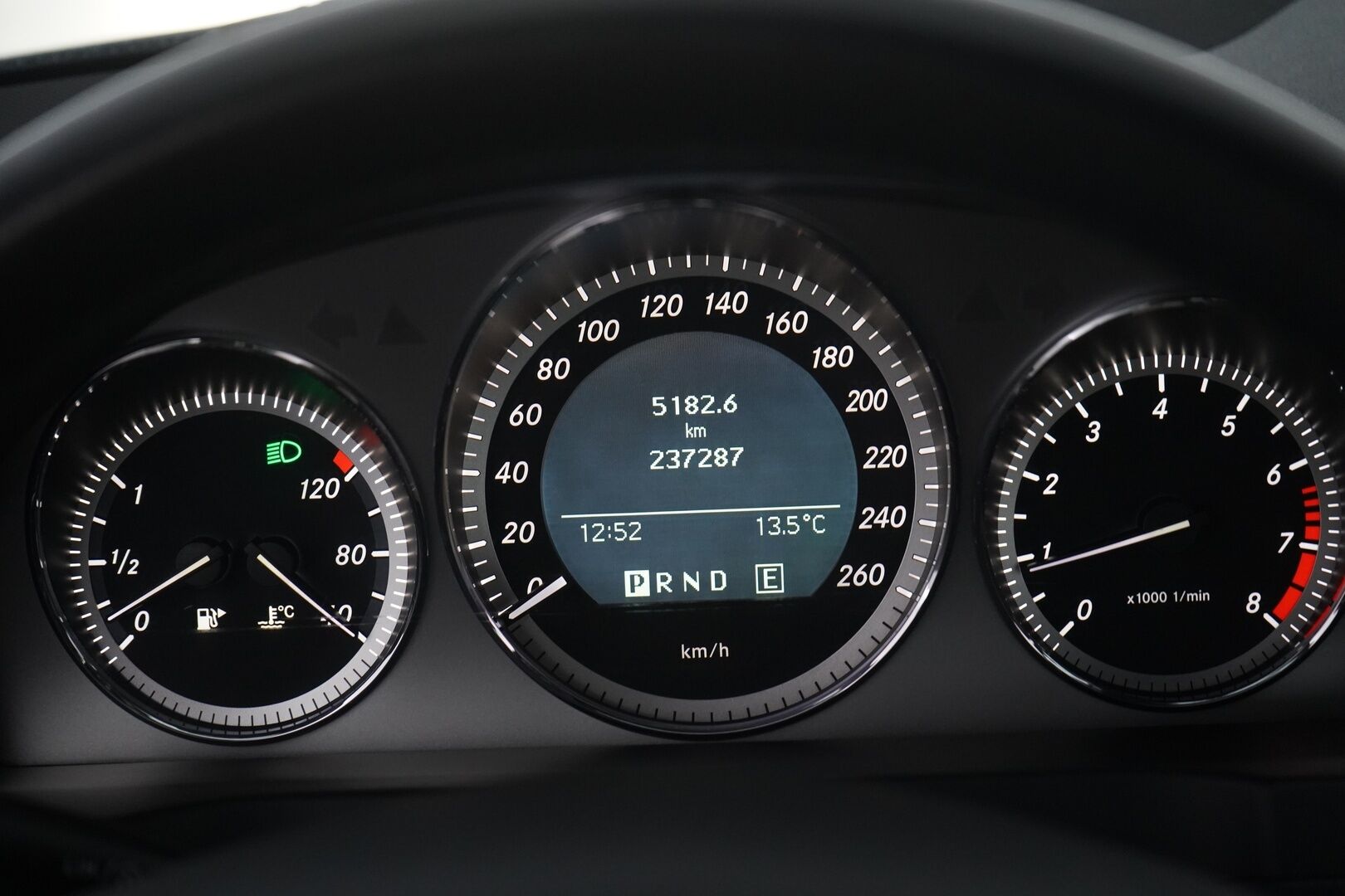 Mercedes-Benz C 2011 200 CGI BE A Premium Business * Vakkari / Koukku / Lohko / Tutkat / Penkinlämmittimet* - Juuri katsastettu / Viimeisin huolto 10 / 25 / Kahdet renkaat