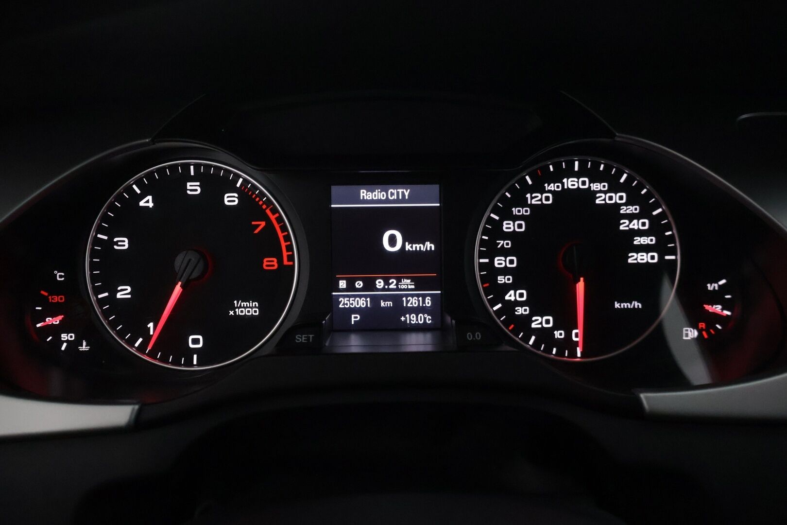 Audi A4 allroad quattro 2011 2,0 TFSI quattro 30v S tronic-autom. - YritysOutlet -  tämä auto myydään vain yrityksille