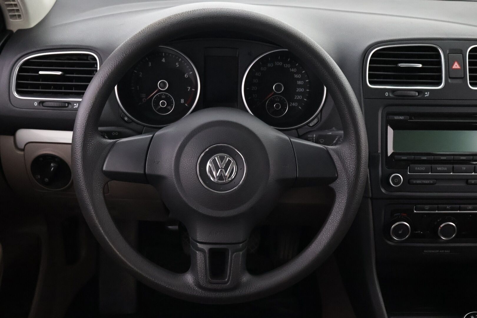 Volkswagen Golf 2011 Variant Trendline 1,2 TSI 77 kW (105 hv) Bluemotion Technology - Myydään huutokaupat.com! - MYYDÄÄN HUUTOKAUPAT.COM!