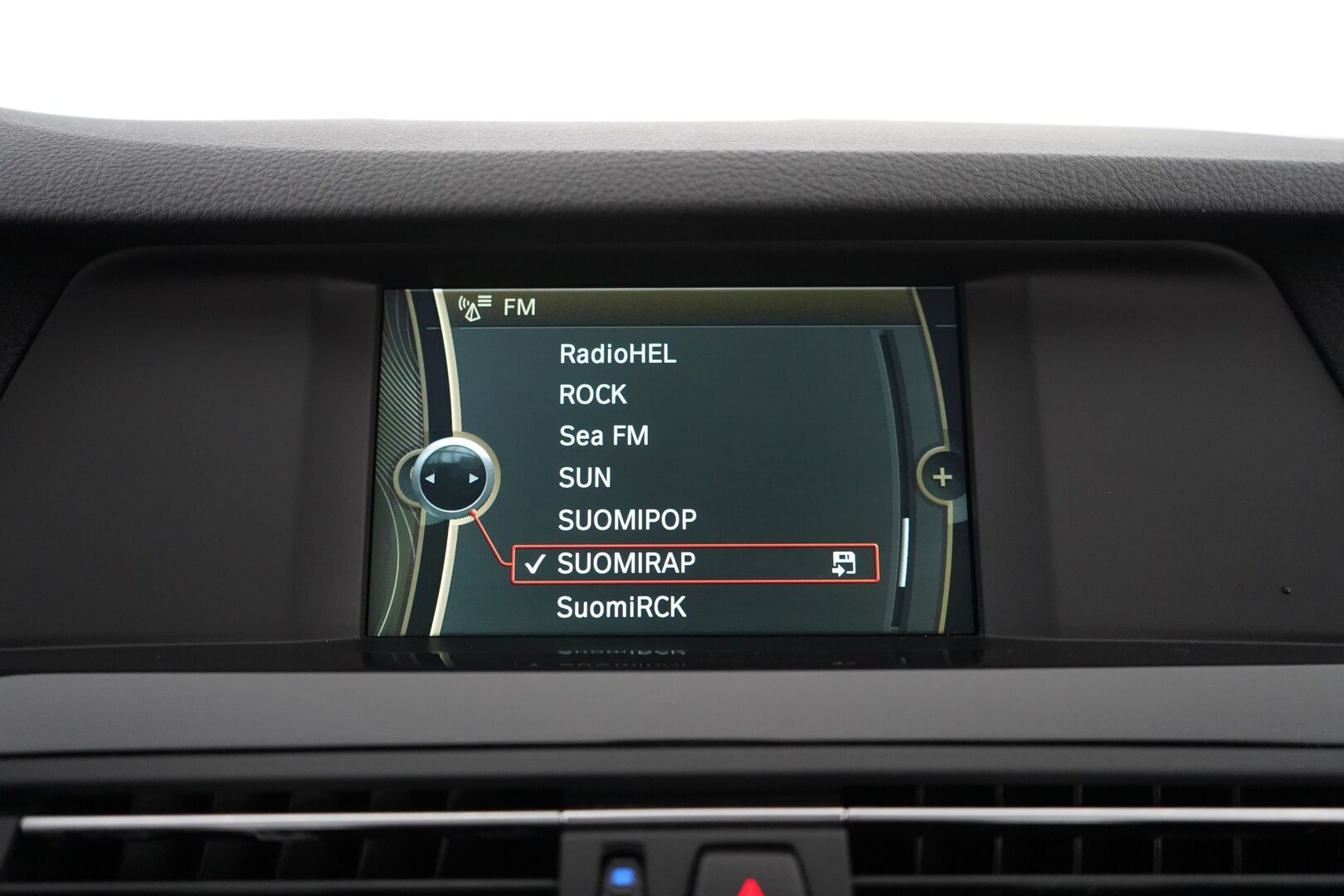 BMW 520 2011 A F10 Sedan Business - Suomi-auto | 1-omisteinen | Vakkari | Tutka | Osittain sähkösäätöiset istuimet | Kahdet BMW vanteet