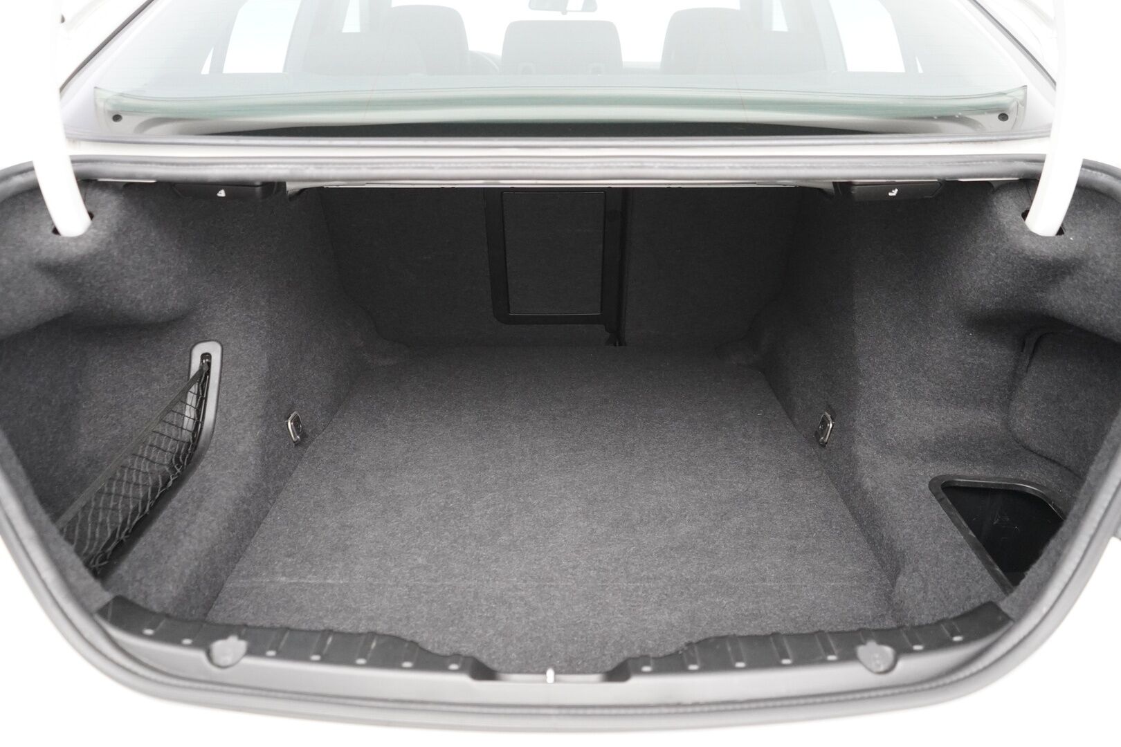 BMW 520 2011 A F10 Sedan Business - Suomi-auto | 1-omisteinen | Vakkari | Tutka | Osittain sähkösäätöiset istuimet | Kahdet BMW vanteet