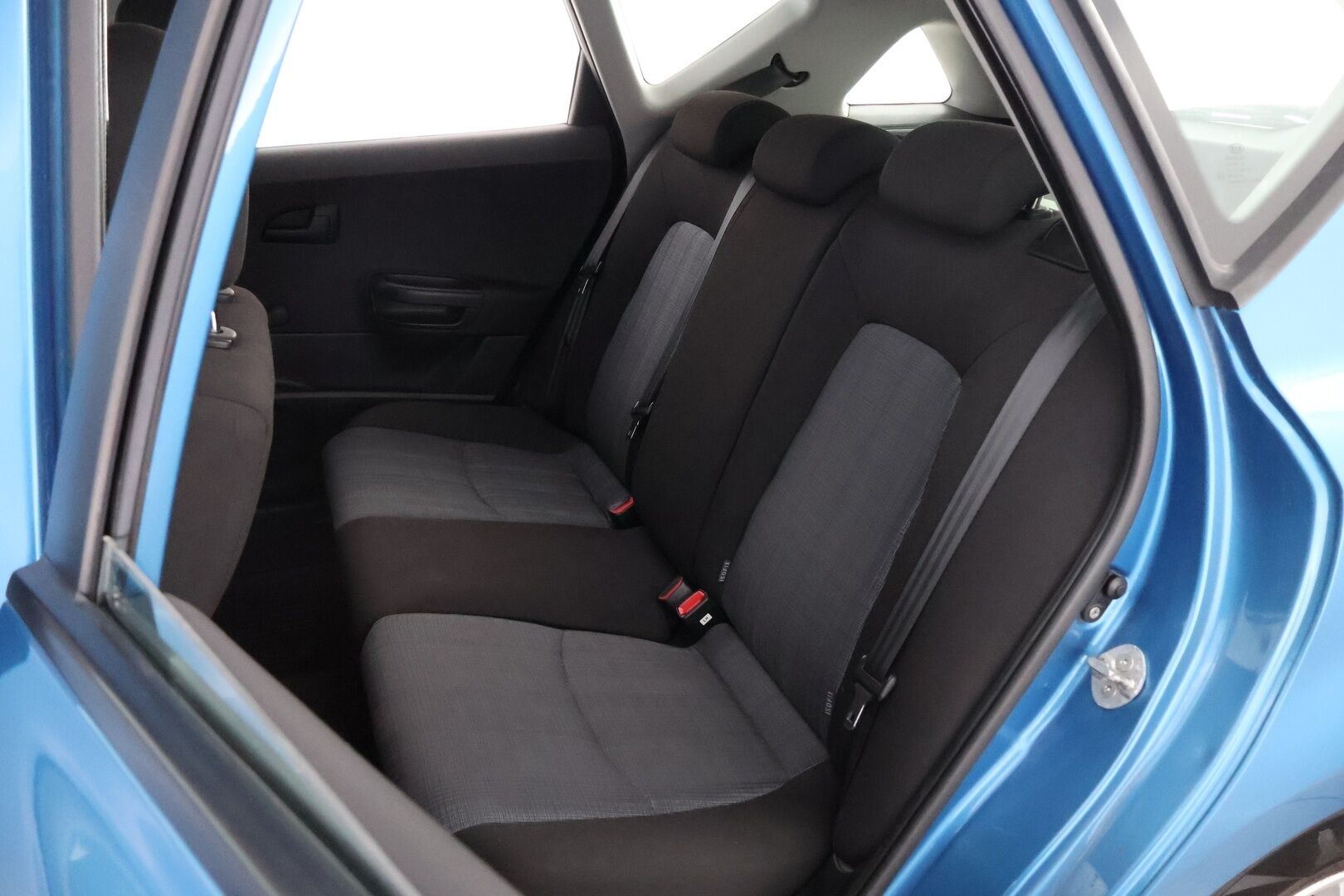 Kia cee'd 2011 1,4 ISG LX SW EcoDynamics - MYYDÄÄN HUUTOKAUPAT.COM