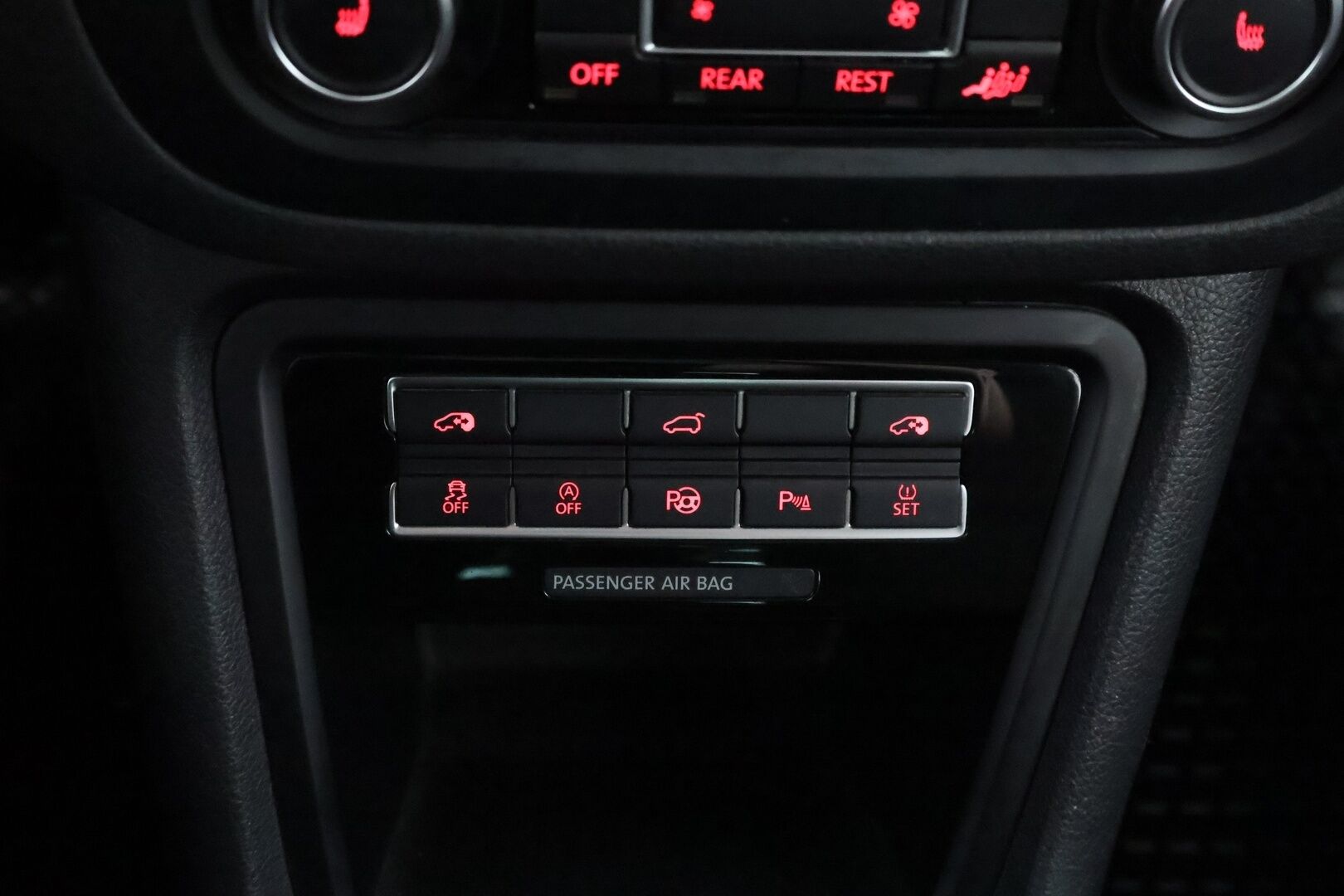 Volkswagen Sharan 2012 Comfortline 2,0 TDI 103 kW (140 hv) BlueMotion Technology - Suomiauto / Webasto / Vakkari / Peruutustutkat / Xenon / Vetokoukku / Sähköluukku / Juuri tullut Tampereelle!