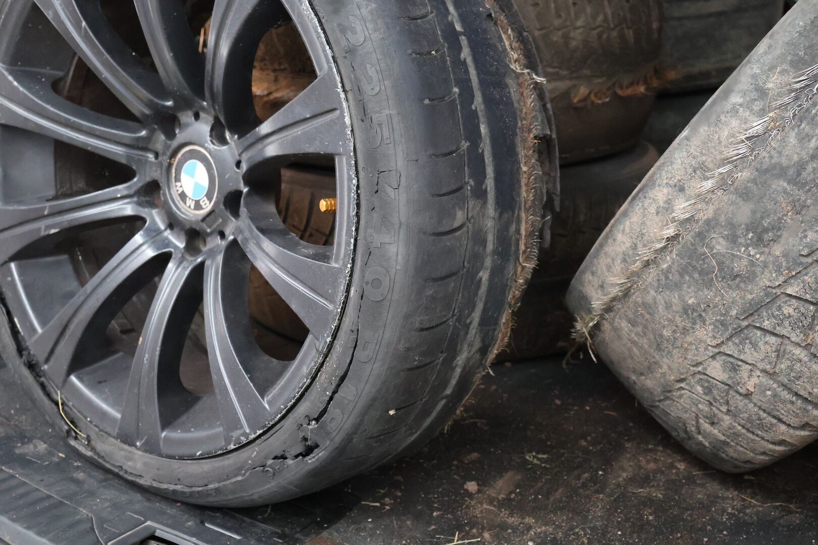 BMW 530 2008 530d Farmari (AC) 4ov 2993cm3 A | YritysOutlet - Myydään vain yrityksille - Vakkari | Vetokoukku | Nahat | Tutka | YritysOutlet - Myydään vain yrityksille