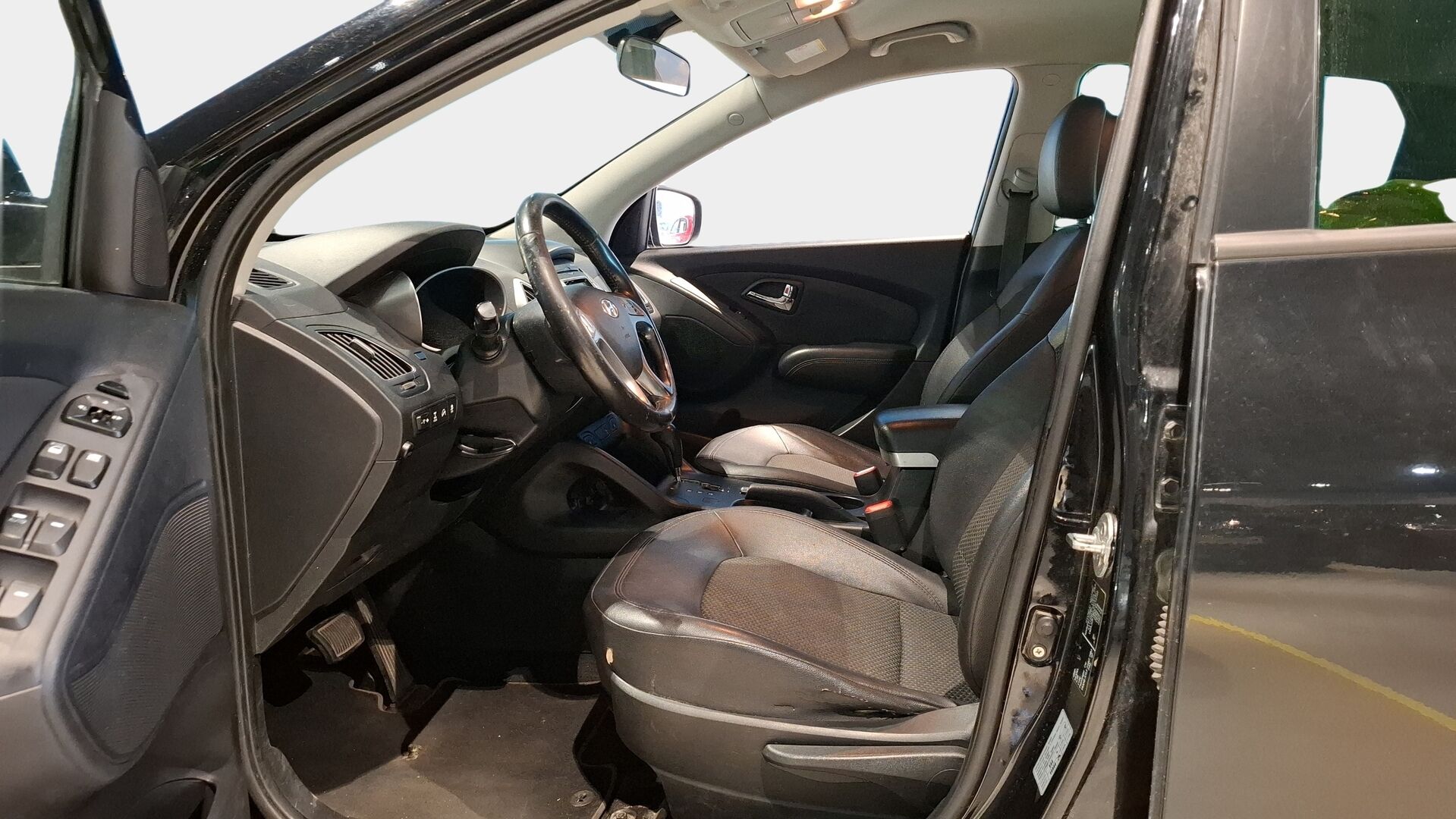Hyundai ix35 2011 4wd 2,0 Mpi 120kW 6AT Style / Suomi-Auto / Vakkari / Koukku / P.tutkat - Juuri katsastettu!