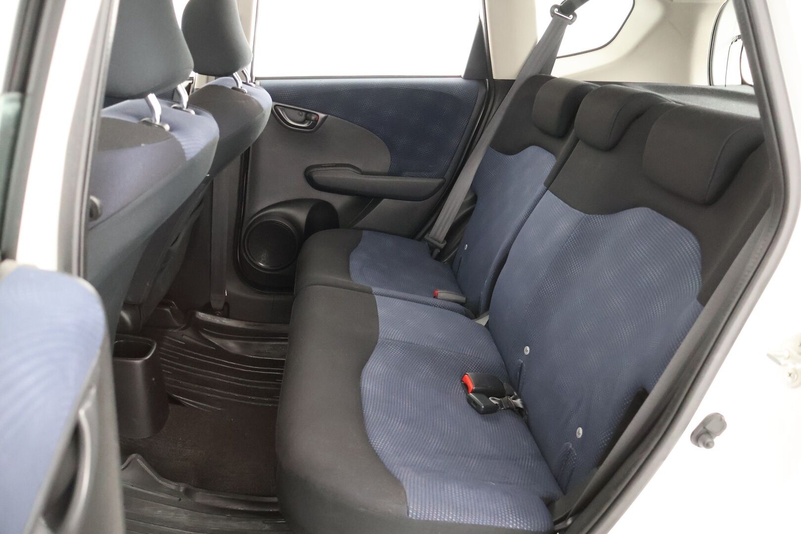 Honda Jazz 2012 5D 1,4i Trend CVT - | Suomi-auto | Monitoimiratti | Lohko+sisäp. | Aux & USB | Sähköikkunat | Siisti! |