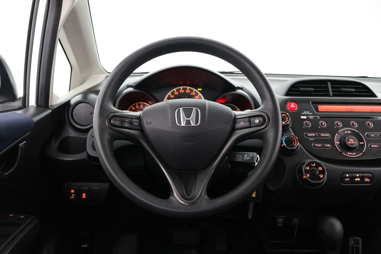 Honda Jazz 2012 5D 1,4i Trend CVT - | Suomi-auto | Monitoimiratti | Lohko+sisäp. | Aux & USB | Sähköikkunat | Siisti! |