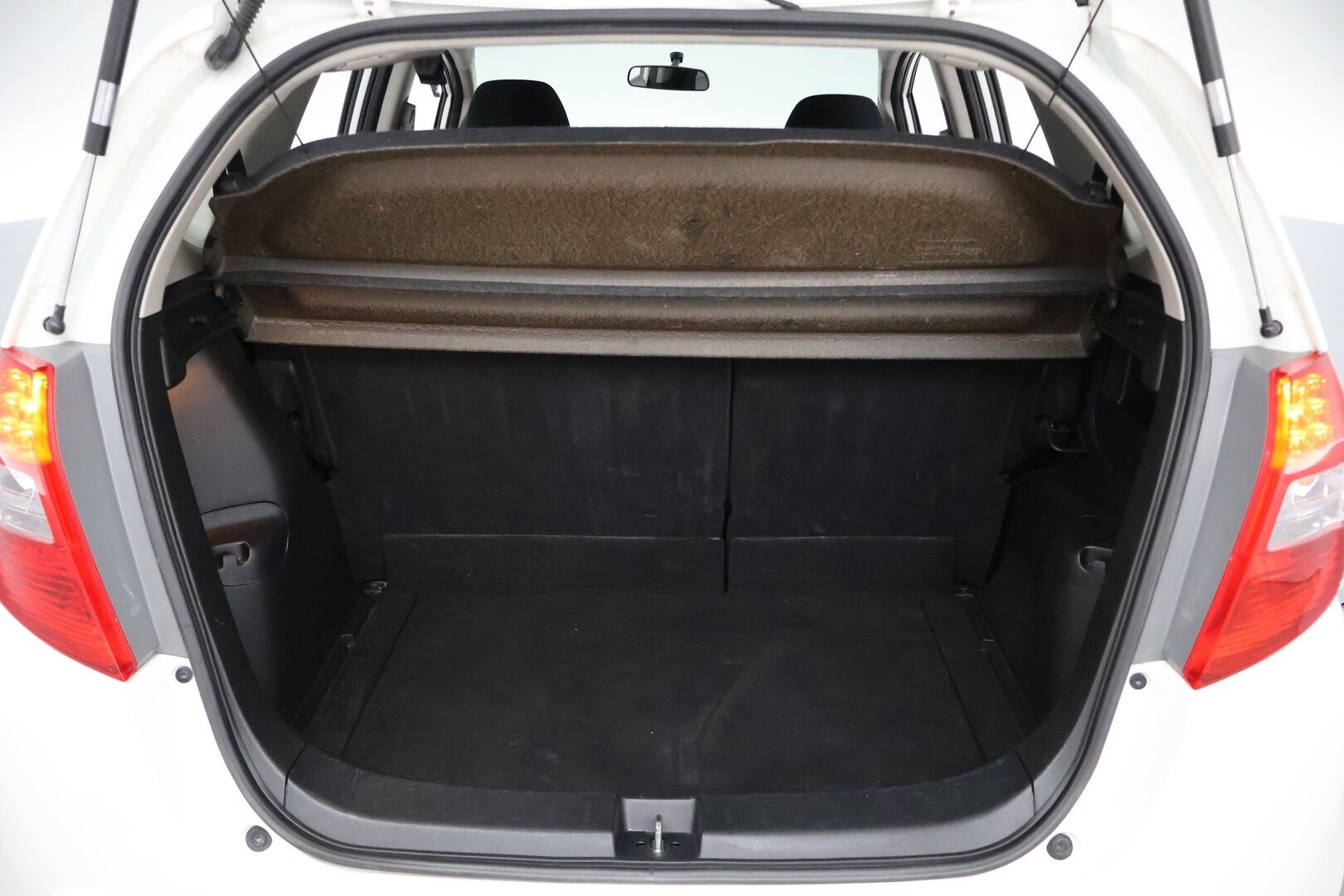 Honda Jazz 2012 5D 1,4i Trend CVT - | Suomi-auto | Monitoimiratti | Lohko+sisäp. | Aux & USB | Sähköikkunat | Siisti! |