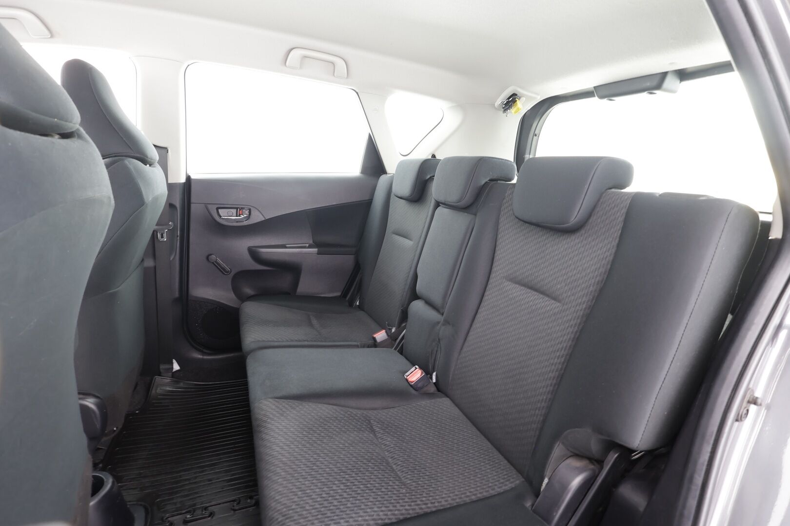 Toyota Verso-S 2012 1,33 Dual VVT-i Stop & Start Linea Sol Multidrive S * Lohkolämmitin / Bluetooth / Rattivaihteet / Ilmastointi * - Koukku / P.Kamera / Suomi-auto / Kahdet renkaat