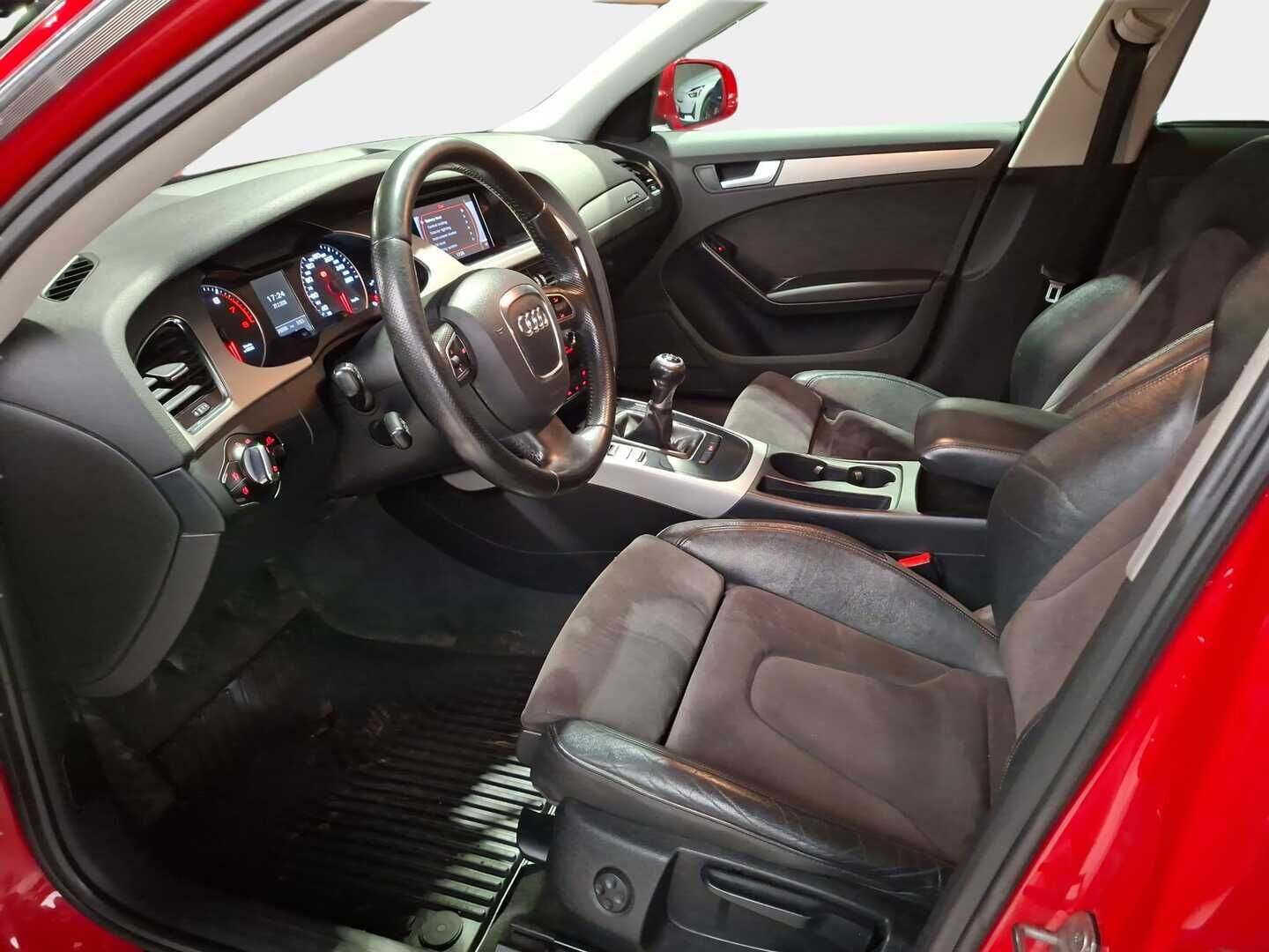 Audi A4 2012 Avant 2,0 TFSI 155 kW quattro RS-Look *- YritysOutlet - Myydään vain yrityksille -* - *Nahka-alcantara / Quattro / Lippasarja / Manuaali*