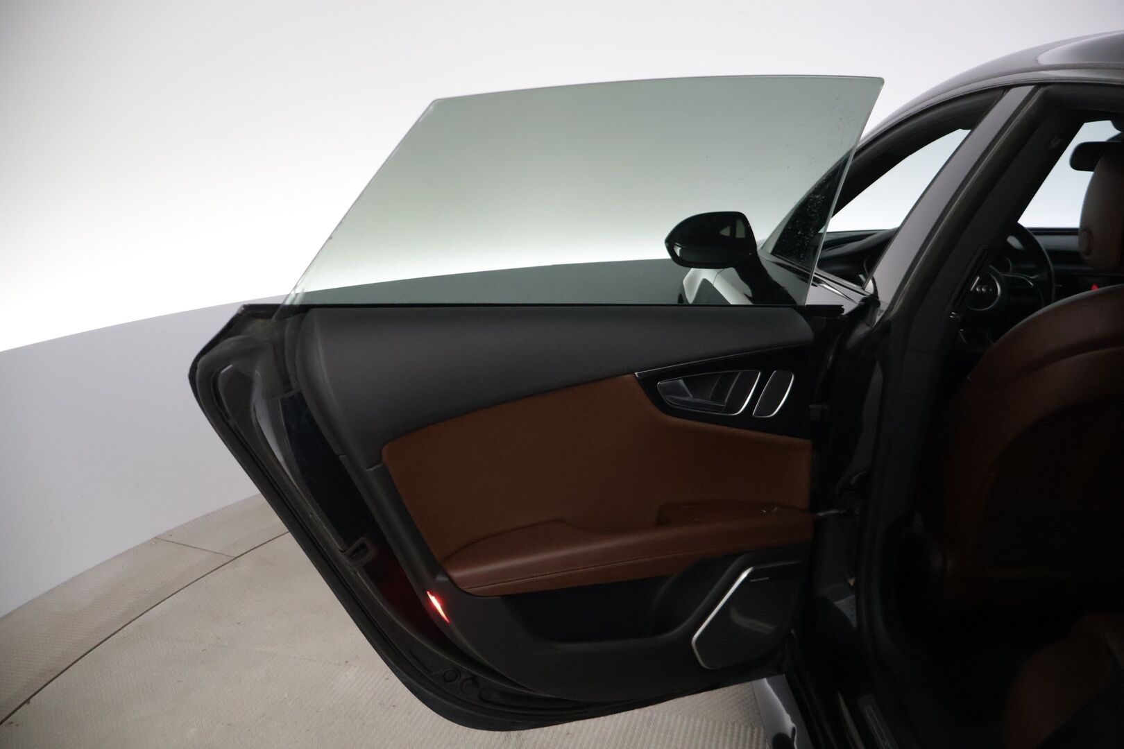 Audi A7 2011 3,0 V6 TDI quattro S tronic Start-Stop - | MYYDÄÄN HUUTOKAUPAT.COMISSA | Ilma-alusta | B&O | Tyylikäs |