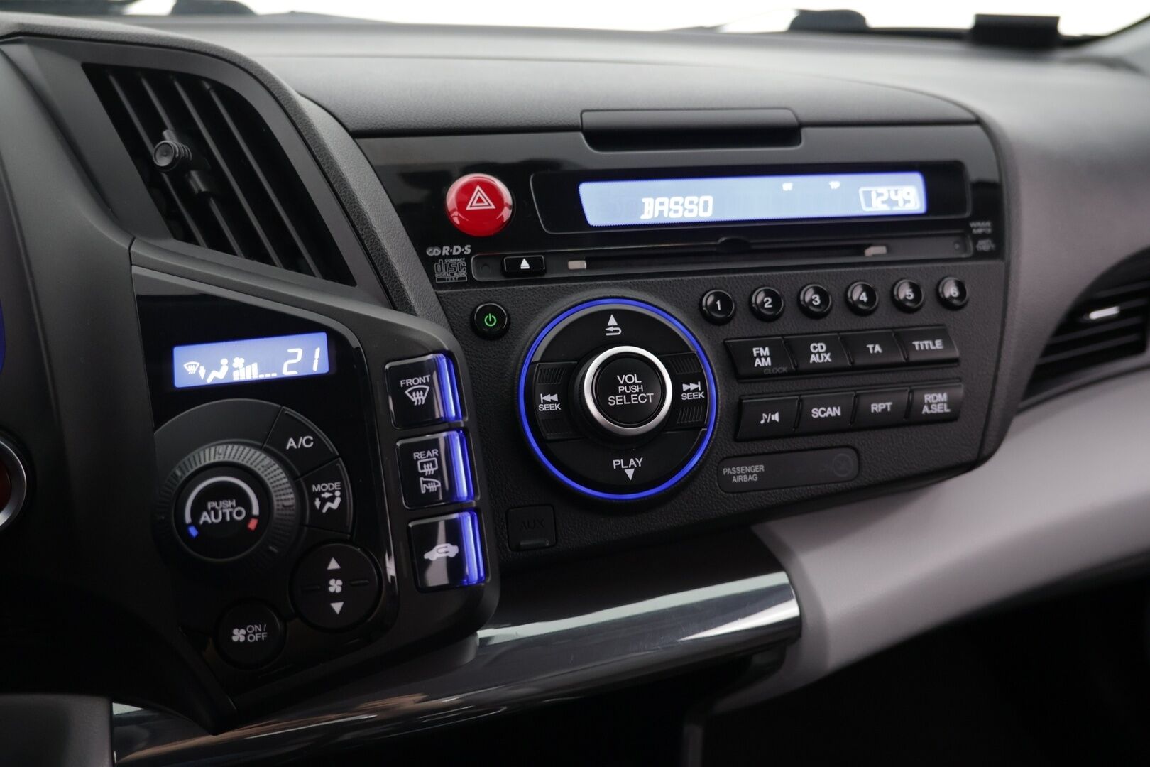 Honda CR-Z 2010 1,5 GT / Vakkari / Sporttipenkit / Manuaali / Kahdet renkaat aluilla - HULLUT AVAJAISHULINAT KORKOTARJOUS 3,29 %