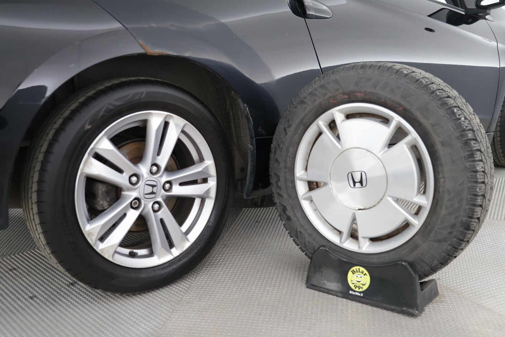 Honda CR-Z 2010 1,5 GT / Vakkari / Sporttipenkit / Manuaali / Kahdet renkaat aluilla - HULLUT AVAJAISHULINAT KORKOTARJOUS 3,29 %