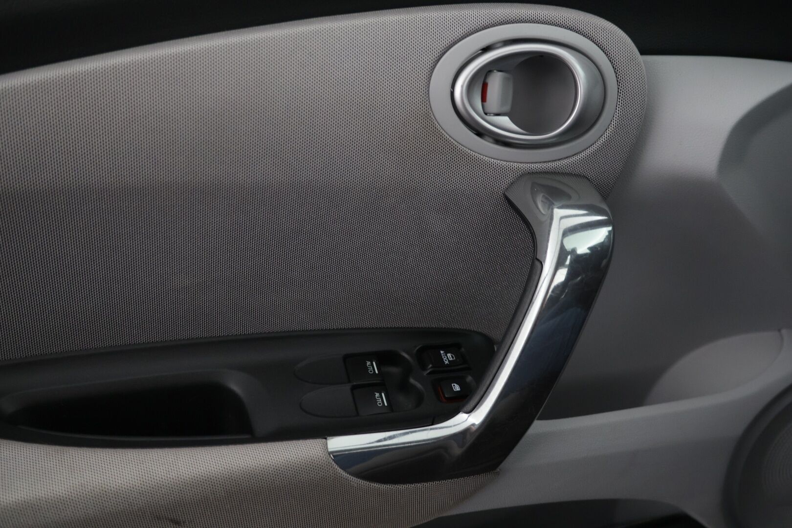 Honda CR-Z 2010 1,5 GT / Vakkari / Sporttipenkit / Manuaali / Kahdet renkaat aluilla - HULLUT AVAJAISHULINAT KORKOTARJOUS 3,29 %