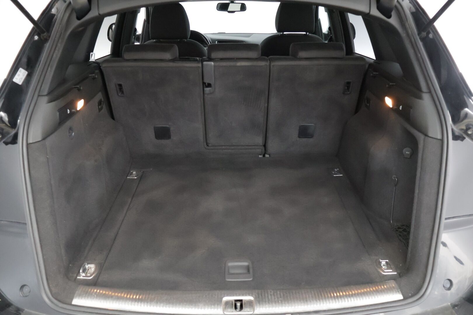 Audi Q5 2014 Offroad Business 2,0 TDI 130 kW quattro S tronic * Webasto / Vakionopeudensäädin / P.Tutkat takana / Sähköluukku * - Vetokoukullinen Suomi-auto!