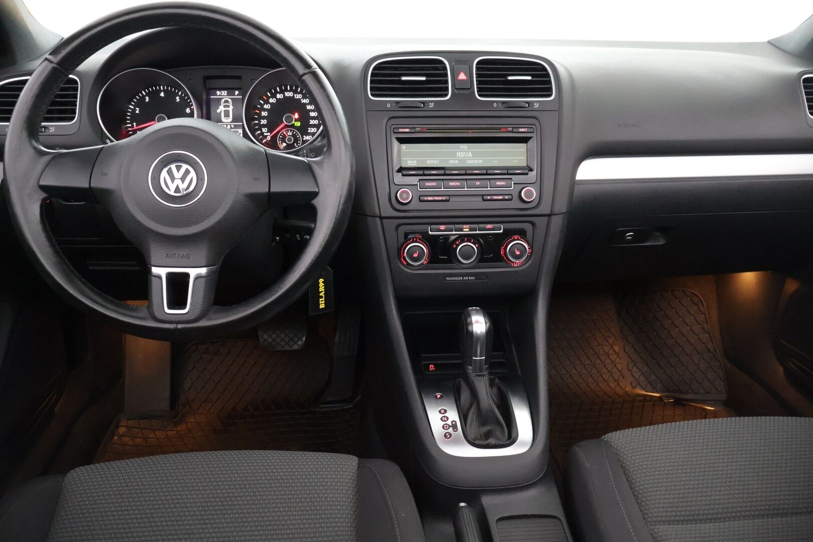 Volkswagen Golf 2013 Cabriolet 1,4 TSI 90 kW (122 hv) DSG-automaatti - Vakkari | Tutkat | Radio | 2x Renkaat 