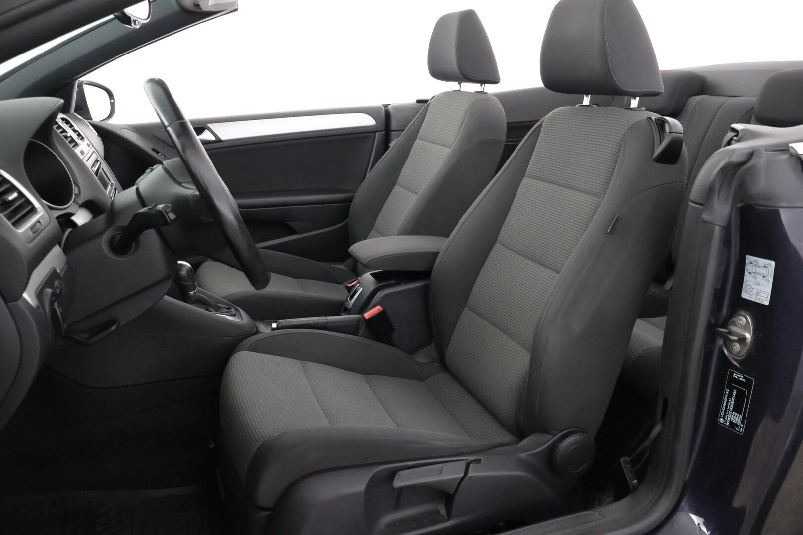 Volkswagen Golf 2013 Cabriolet 1,4 TSI 90 kW (122 hv) DSG-automaatti - Vakkari | Tutkat | Radio | 2x Renkaat 