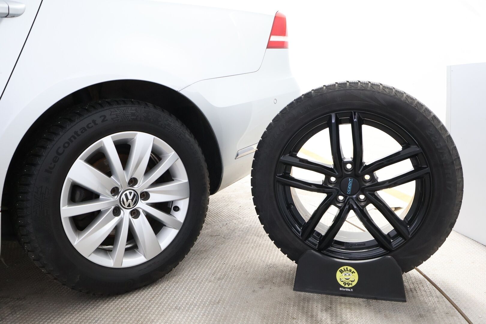 Volkswagen Passat 2012 Sedan Comfortline 1,4 TSI MultiFuel 118 kW (160 hv) DSG-automaatti * Suomiauto / Vakkari / Xenon / Lohko & Sisäpistoke - 2x Hyvät renkaat / Jakopää ketjulla / Juuri tullut Tampereelle!