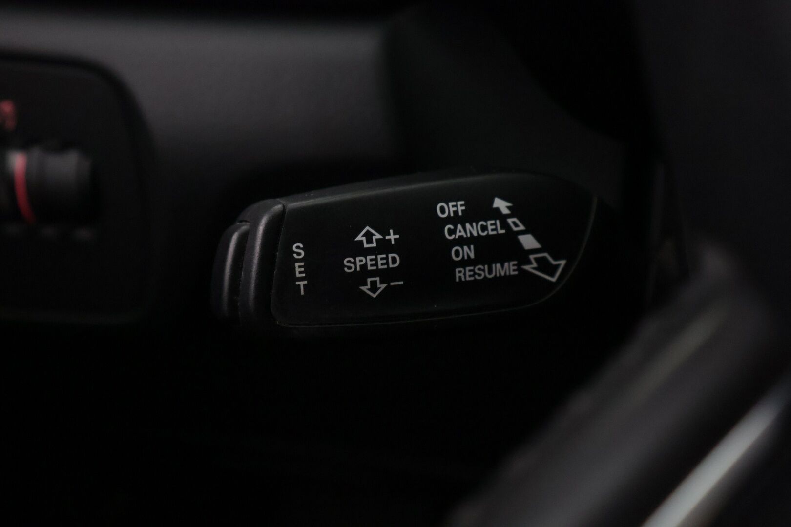 Audi Q3 2012 Special edition 2,0 TDI 130 kW quattro S tronic Start-Stop *Nahka-alcantara / Vakkari / Navi / Sähk. Kuljettajan istuin / Bluetooth* - *Nahka-alcantara / Vakkari / Navi / Sähk. Kuljettajan istuin / Bluetooth*