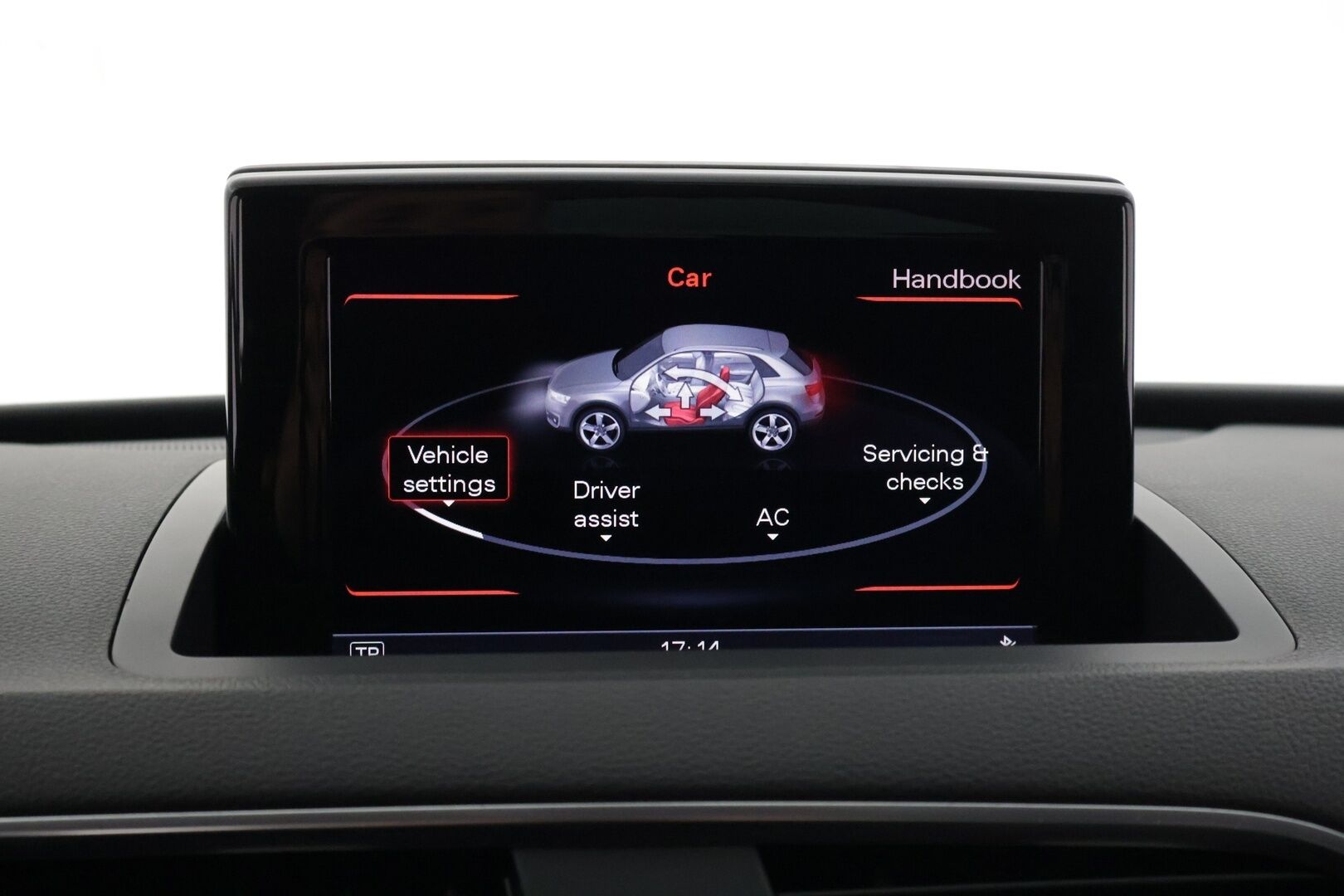 Audi Q3 2012 Special edition 2,0 TDI 130 kW quattro S tronic Start-Stop *Nahka-alcantara / Vakkari / Navi / Sähk. Kuljettajan istuin / Bluetooth* - *Nahka-alcantara / Vakkari / Navi / Sähk. Kuljettajan istuin / Bluetooth*