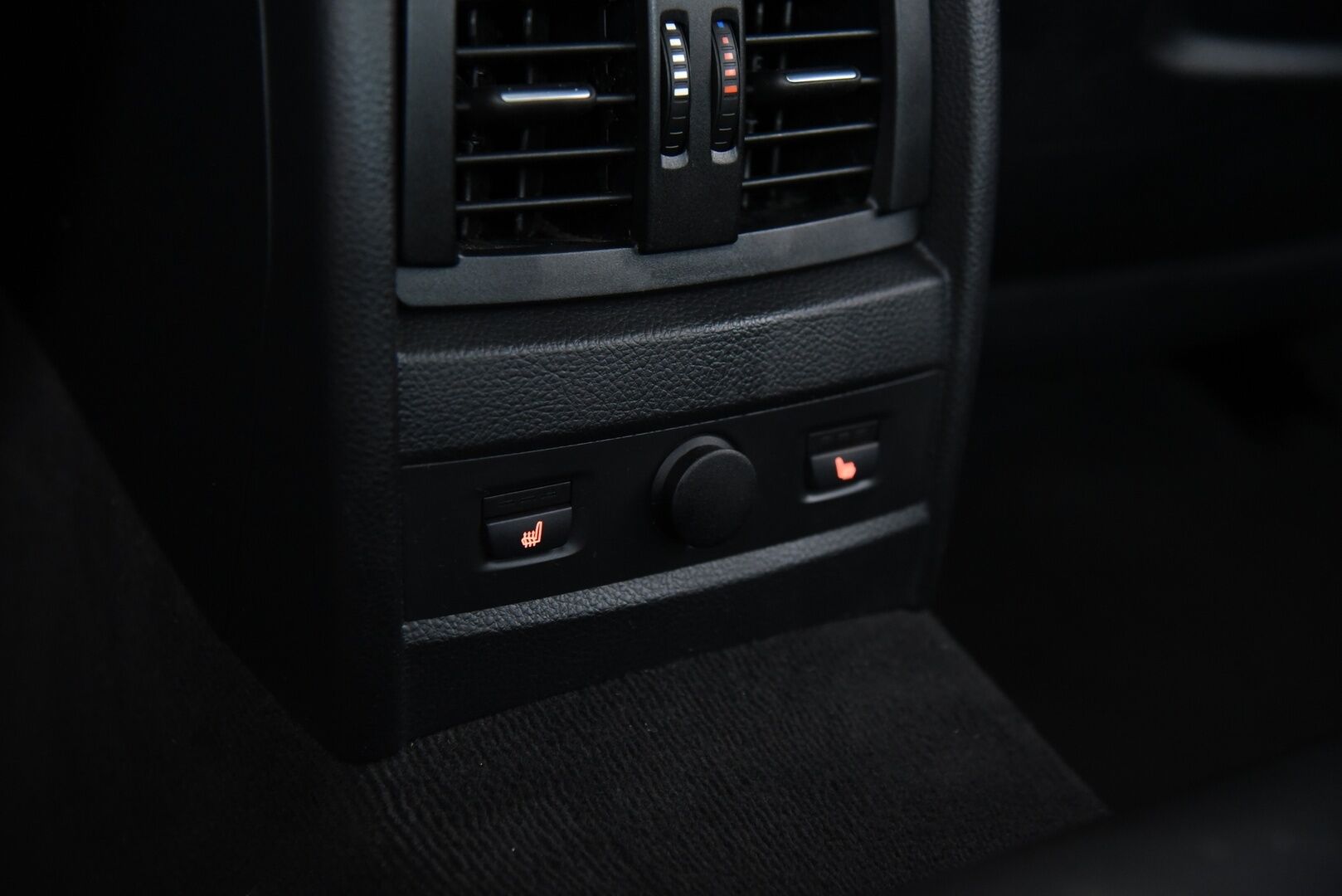BMW 328 2013 TwinPower Turbo Sport A xDrive F30 / H/K / HUD / Kattoluukku / Keyless / Prof. navi - Juuri katsastettu ja huollettu!