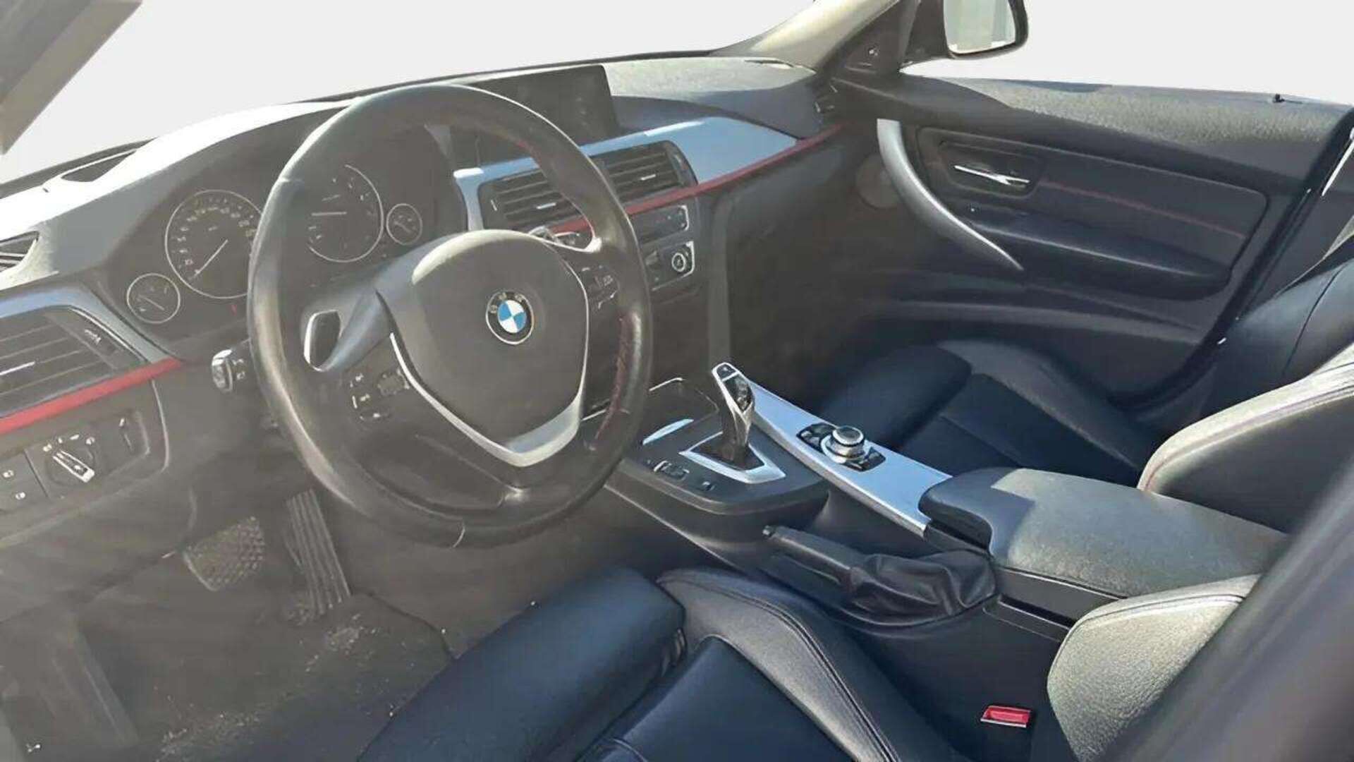 BMW 328 2013 TwinPower Turbo Sport A xDrive F30 / Prof.navi / HUD / Keyless / H/K / Kattoluukku / Lohkolämmitin - Juuri katsastettu ja huollettu!