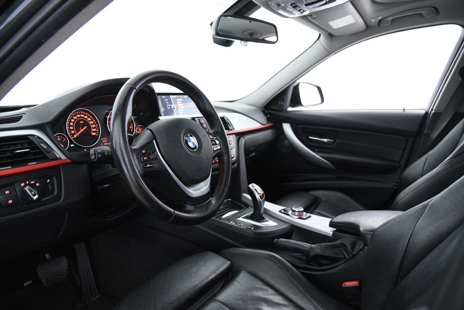 BMW 328 2013 TwinPower Turbo Sport A xDrive F30 / H/K / HUD / Kattoluukku / Keyless / Prof. navi - Juuri katsastettu ja huollettu!