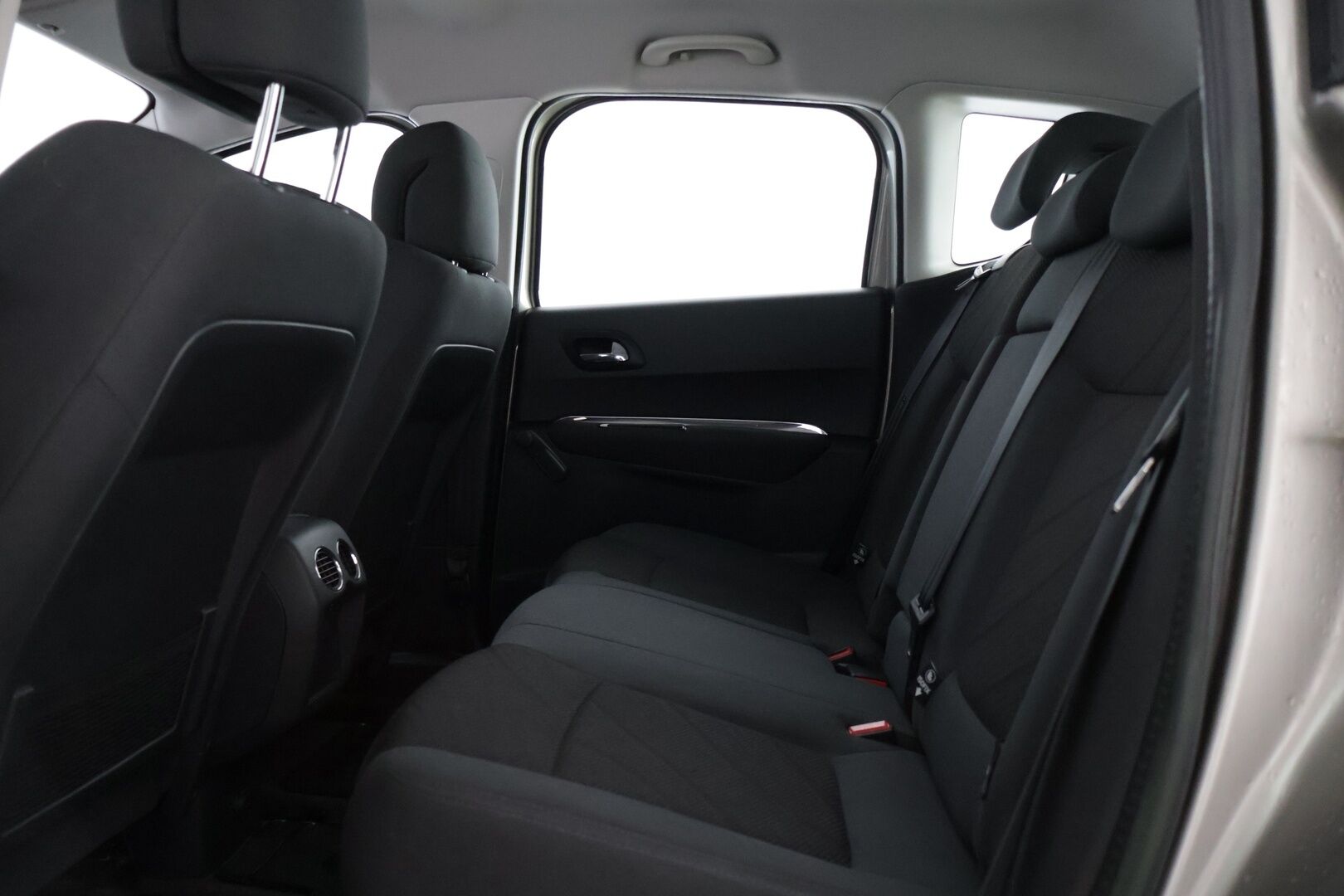 Peugeot 3008 2012 Limited 120 VTi * Suomi auto / Kahdet renkaat / Lohkolämmitin + sis / Aux / Ilmastointi / Penkinlämmittimet * - *Tästä asiallisesti huollettu suomi auto kaksilla renkailla ja vanteilla,Kattava huoltohistoria*