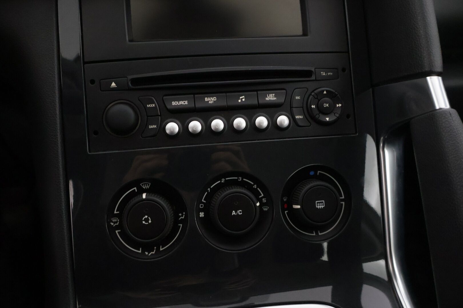 Peugeot 3008 2012 Limited 120 VTi * Suomi auto / Kahdet renkaat / Lohkolämmitin + sis / Aux / Ilmastointi / Penkinlämmittimet * - *Tästä asiallisesti huollettu suomi auto kaksilla renkailla ja vanteilla,Kattava huoltohistoria*