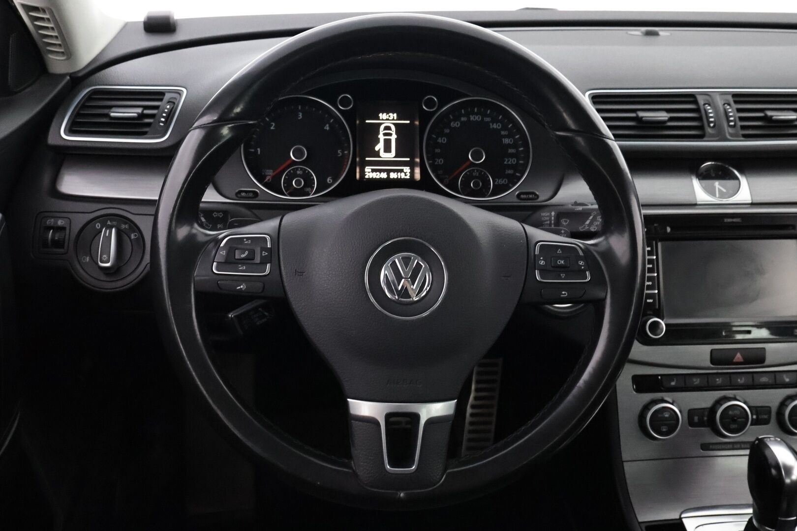 Volkswagen Passat 2013 Variant Comfortline 2,0 TDI 103 kW (140 hv) BlueMotion Technology DSG-aut * MYYDÄÄN HUUTOKAUPAT.COM! * - MYYDÄÄN HUUTOKAUPAT.COM!