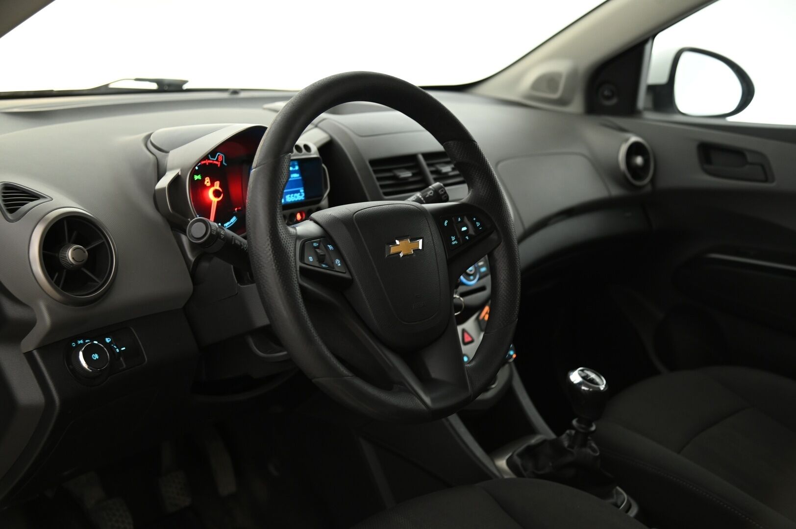 Chevrolet Aveo 2013 5-ov LT 1,2 63kW MT5 *Lohko / Vakkari / Suomi-auto / MYYDÄÄN HUUTOKAUPAT.COM