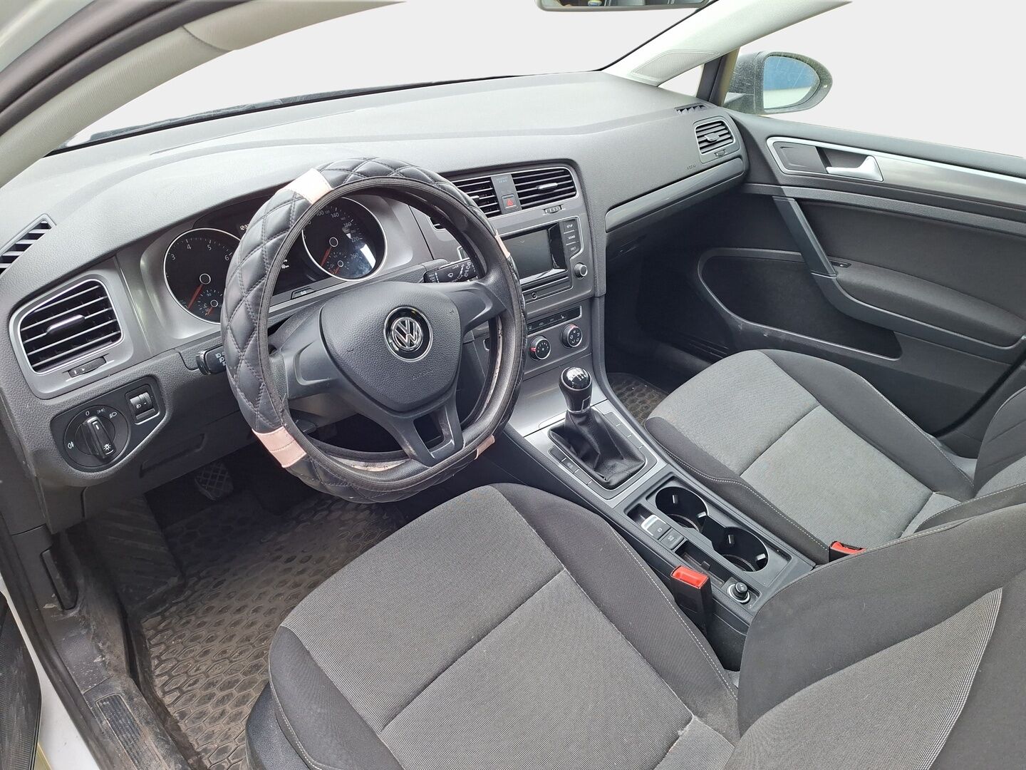 Volkswagen Golf 2013 Trendline 1,2 TSI 77 kW (105 hv) BlueMotion Technology 4-ovinen - Suomi -auto / Juuri huollettu / 2x renkailla - HULLUT AVAJAISHULINAT KORKOTARJOUS 3,29 %