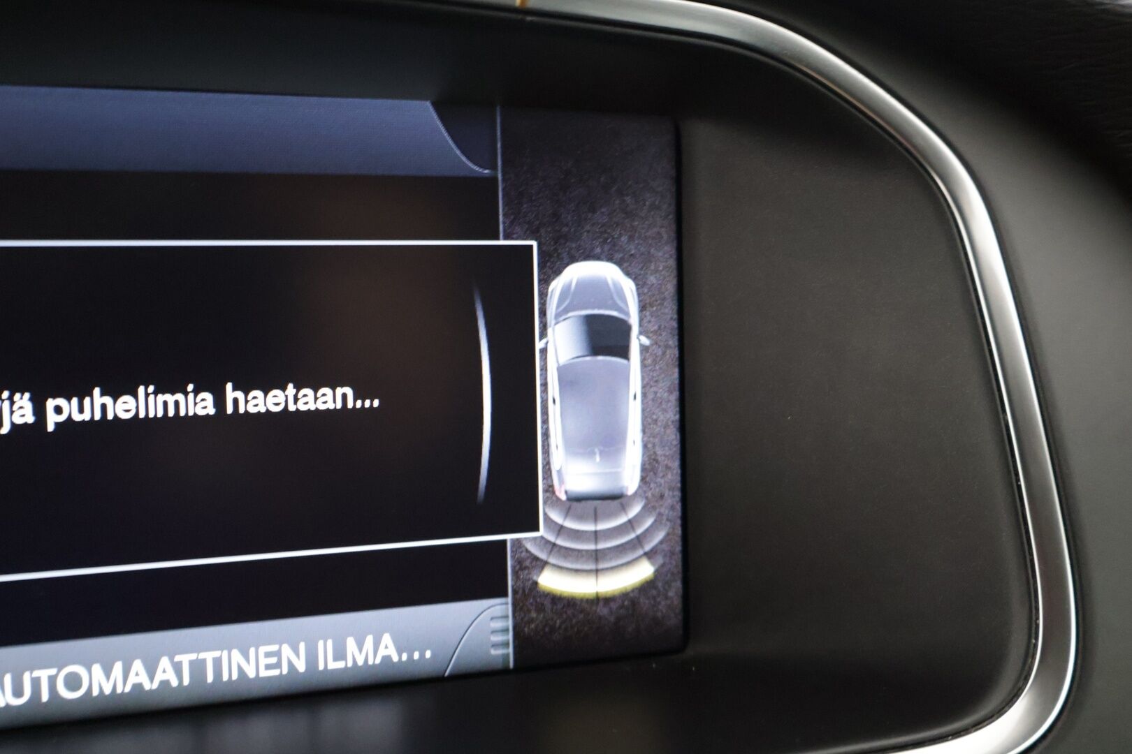 Volvo V40 2013 D2 Momentum aut * Webasto / P-tutkat takana / Bluetooth / Lohkolämmitin / Navi * - Suomi-auto / Hyvin pidetty / 2x Aluvanteet