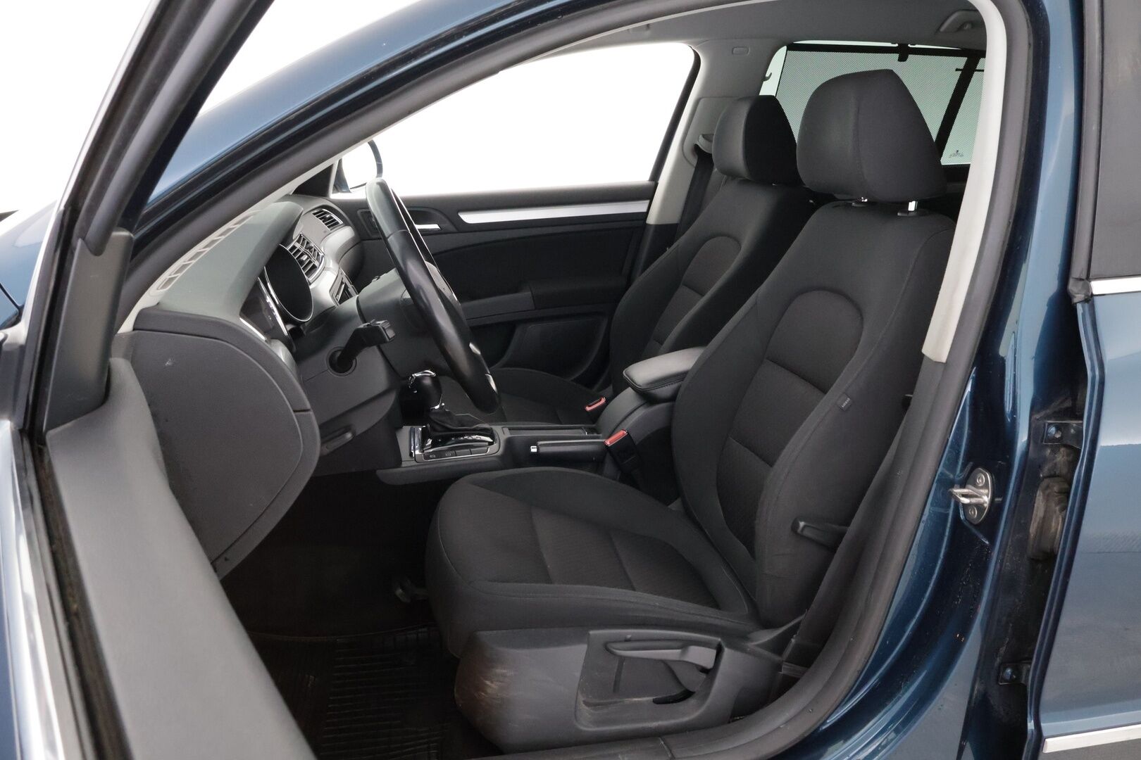 Skoda Superb 2013 3,6 FSI V6 4x4 Ambition Business DSG Autom. - YritysOutlet - Myydään vain yrityksille - – Tämä auto myydään YritysOutlet -valikoimasta vain yritykselle