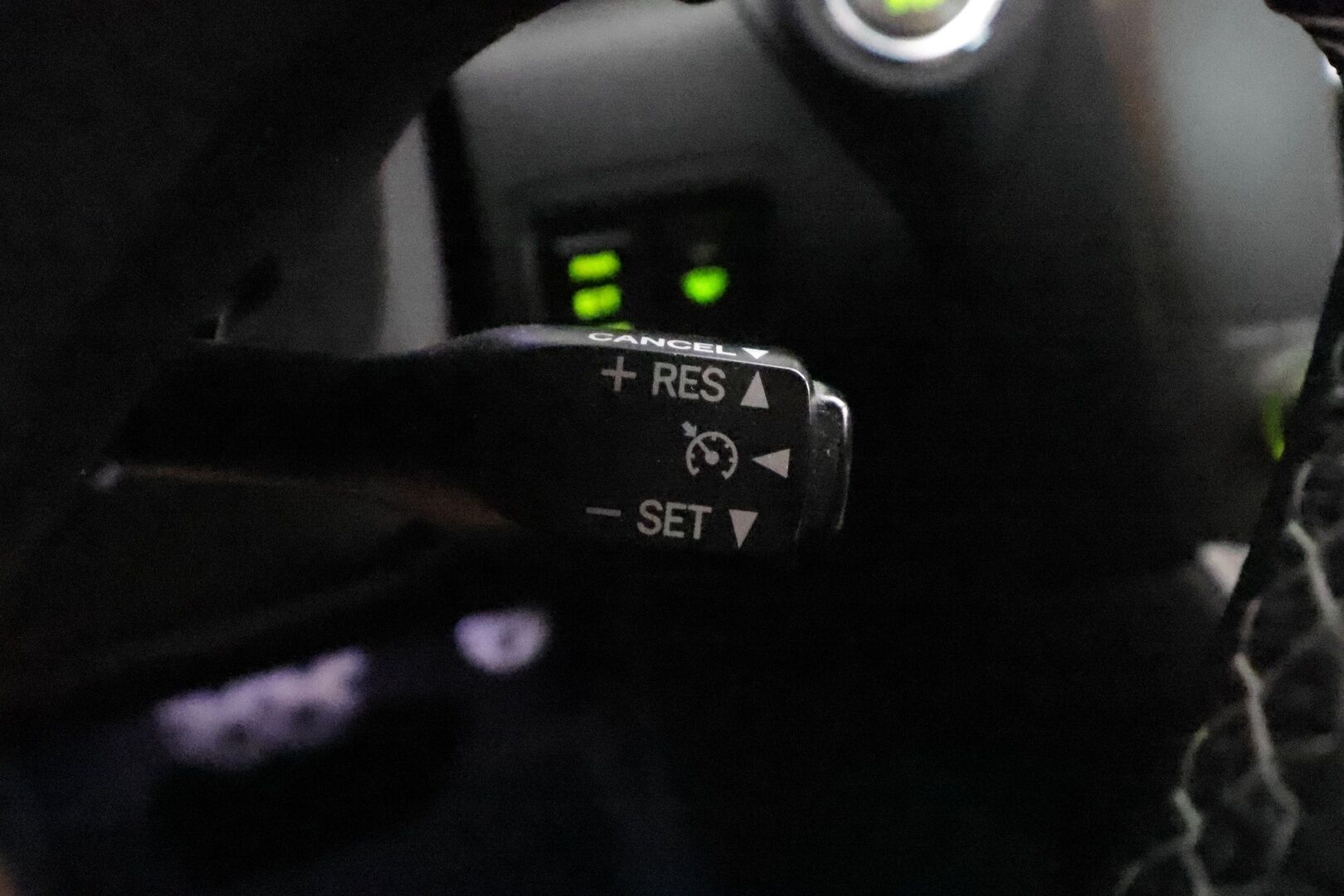Lexus IS 2012 250 F-Sport - | Sisätilanlämmitin | Sähköpenkit | Xenon | P.tutkat | Vakkari | Nahka-Alcantara | Keyless | Facelift | Kahdet renkaat